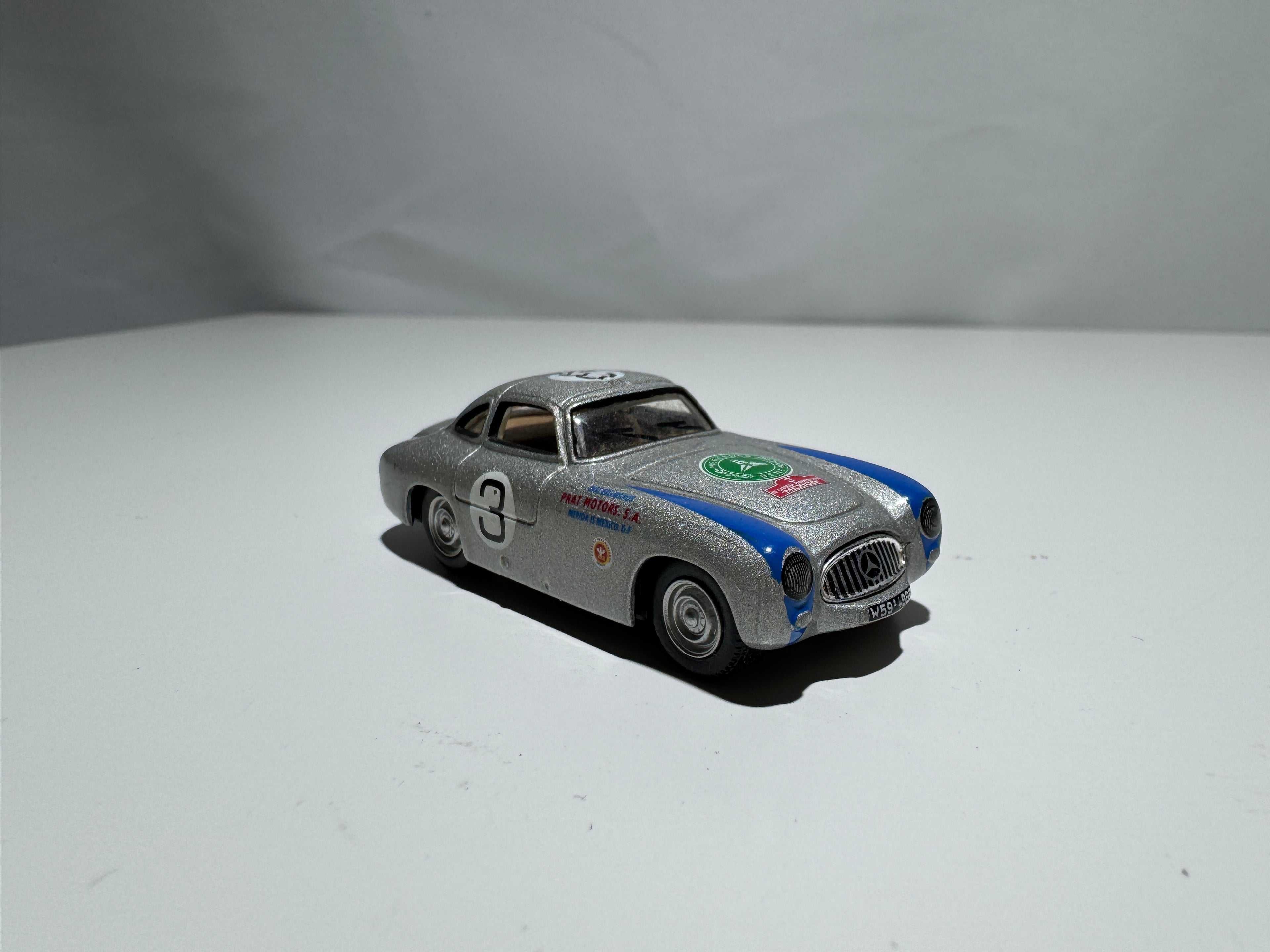 1:72 Schuco Mercedes-Benz 300 SL Silber #312