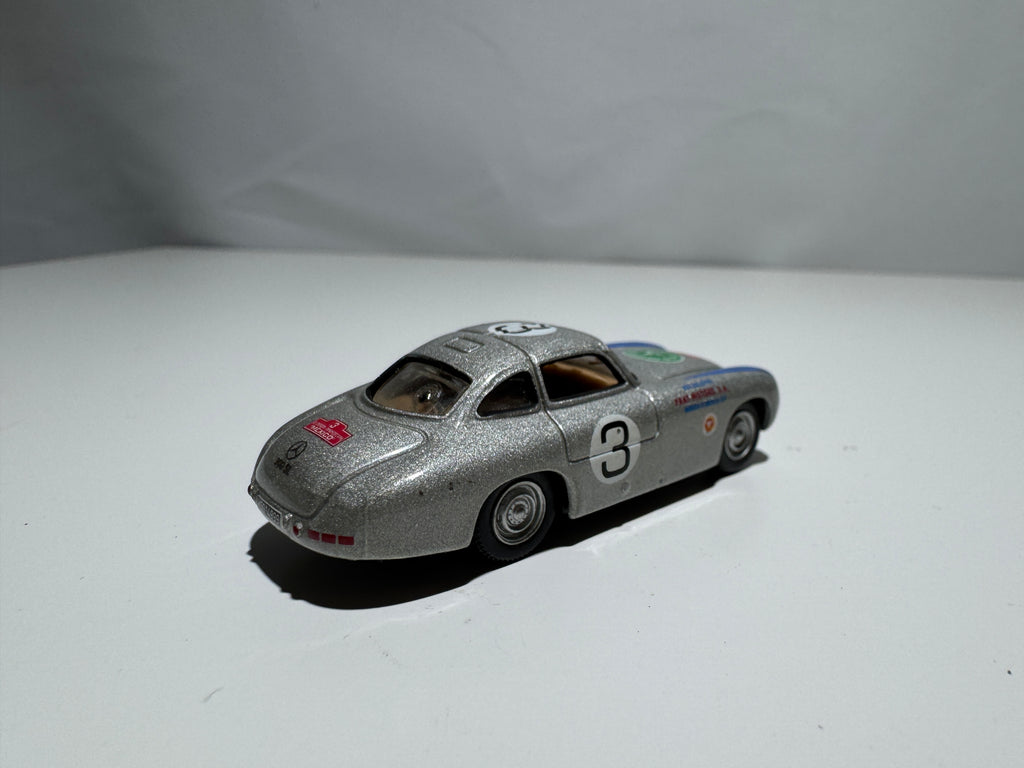 1:72 Schuco Mercedes-Benz 300 SL Silber #312