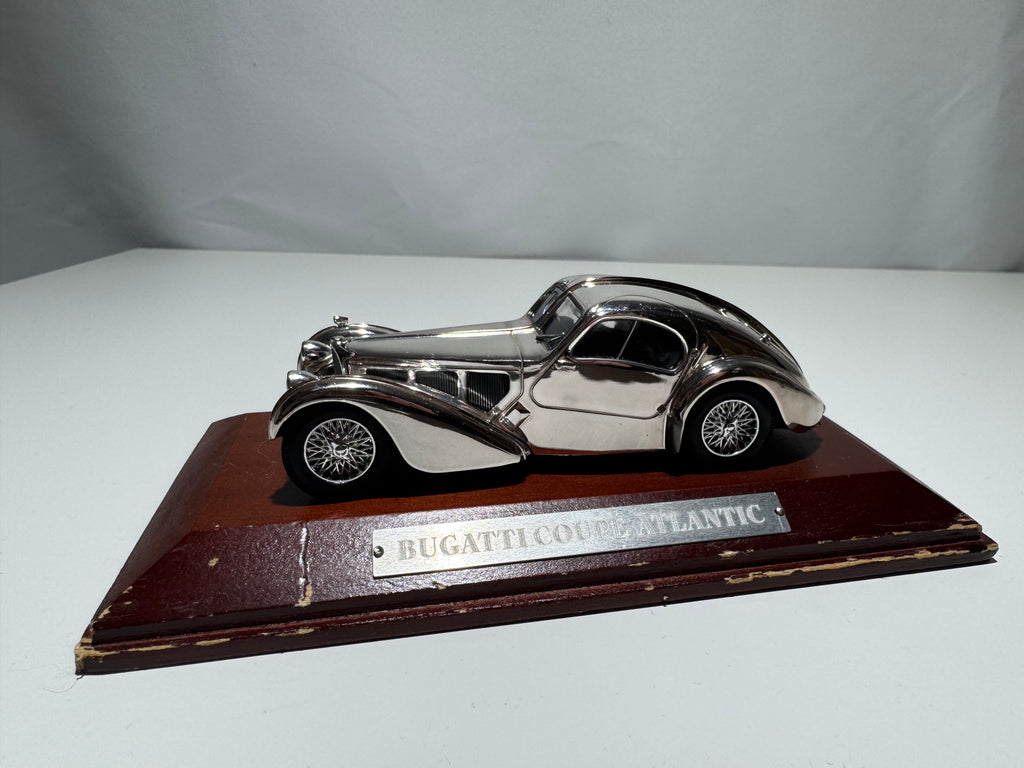 1:43 Atlas Bugatti Coupe Atlantic Silber OVP #318