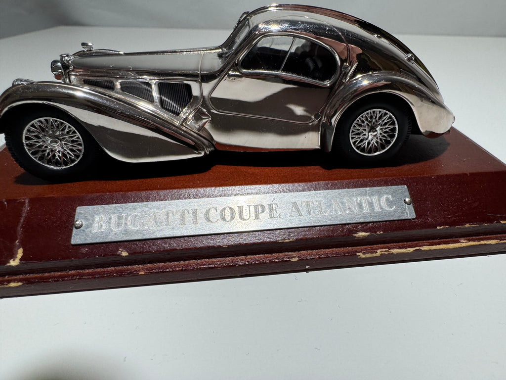 1:43 Atlas Bugatti Coupe Atlantic Silber OVP #318