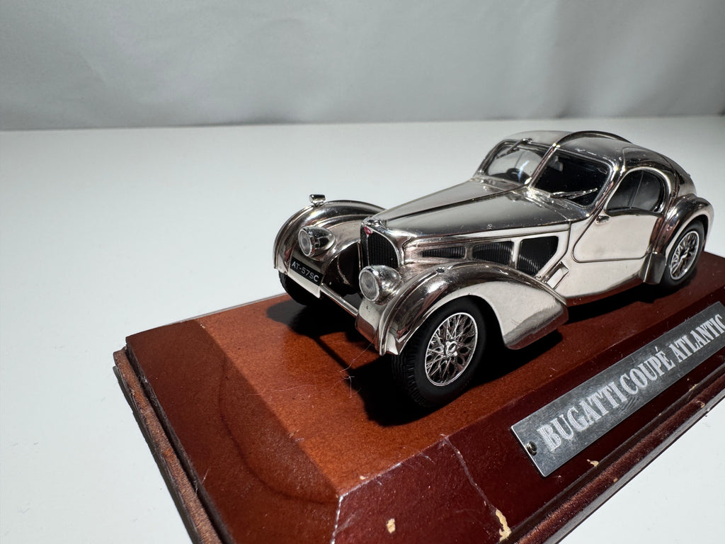 1:43 Atlas Bugatti Coupe Atlantic Silber OVP #318