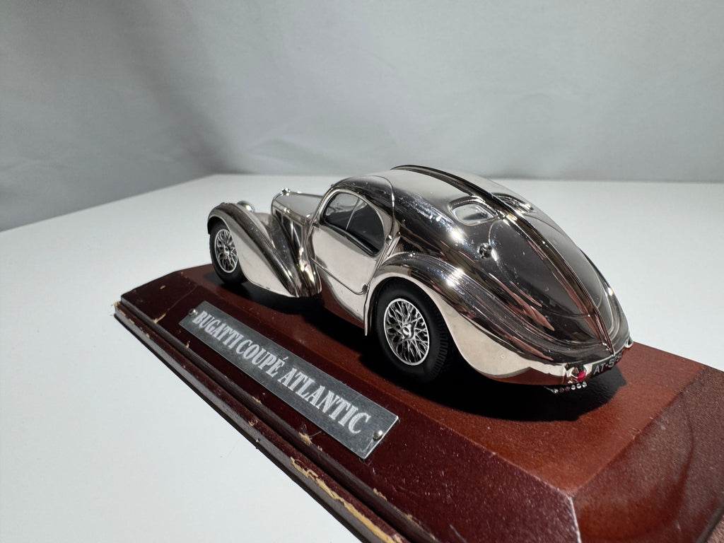 1:43 Atlas Bugatti Coupe Atlantic Silber OVP #318