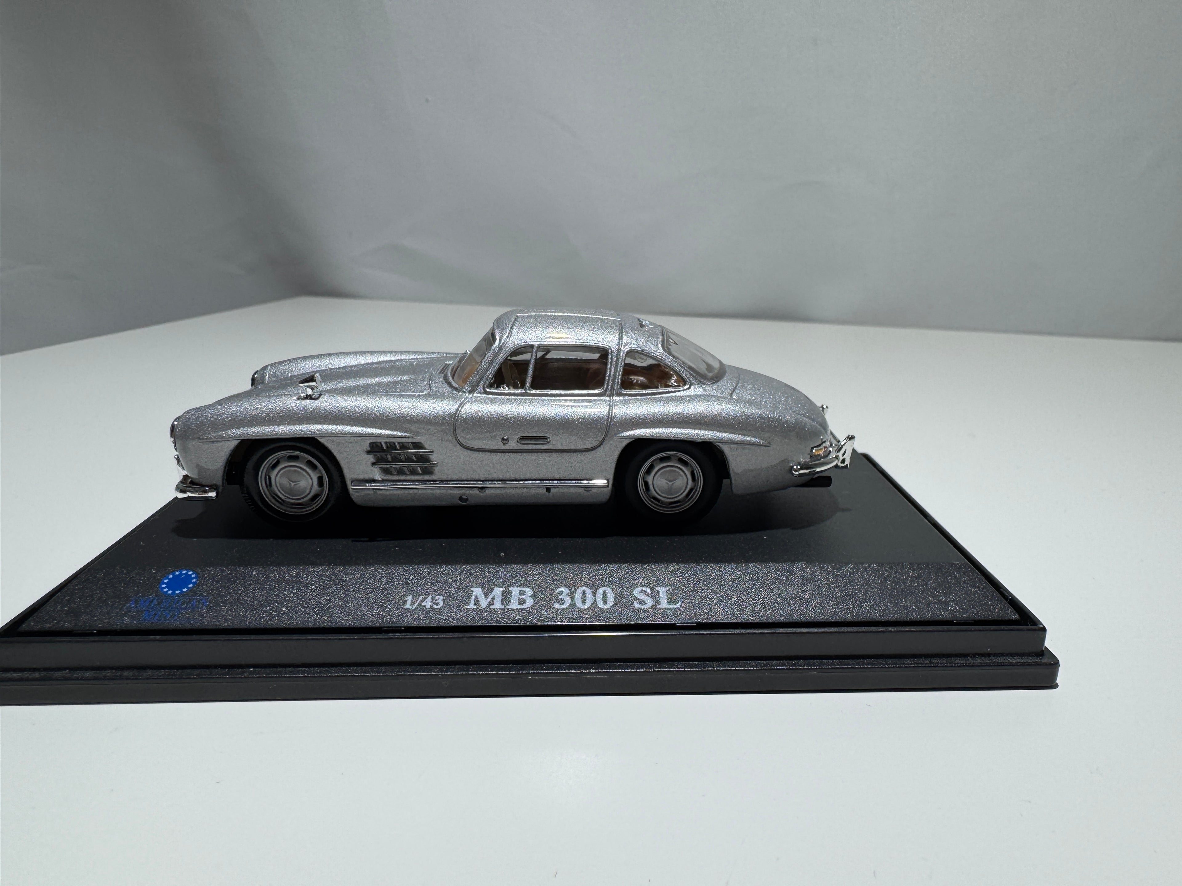 1:43 American Mint Mercedes-Benz 300 SL Silber Limited Edition OVP #319