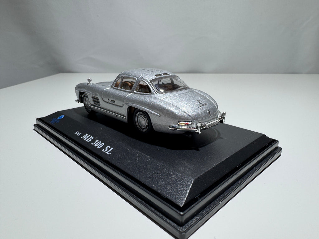 1:43 American Mint Mercedes-Benz 300 SL Silber Limited Edition OVP #319