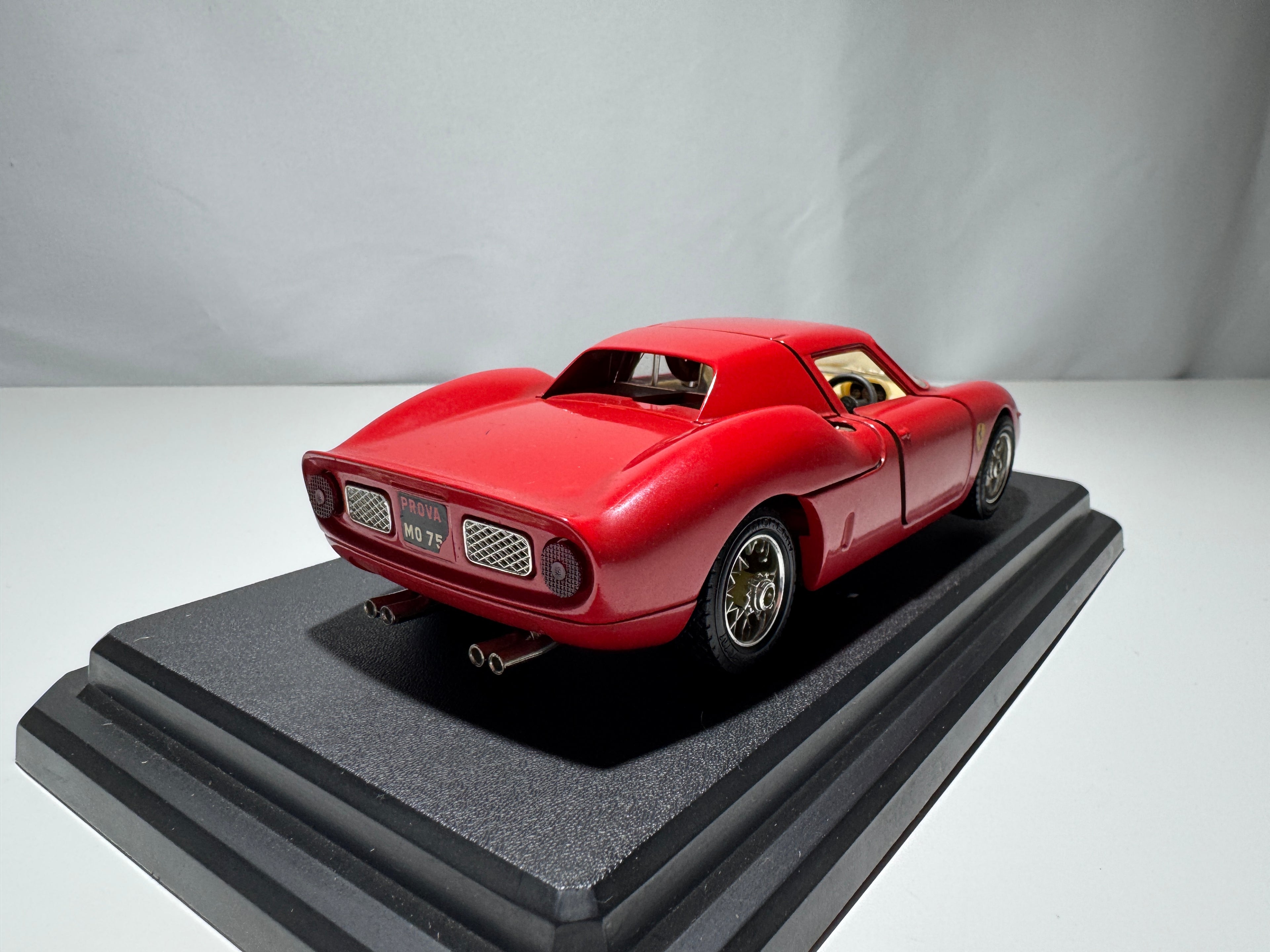 1:24 Bburago Ferrari 250 LM Monza 1966 Rot #321