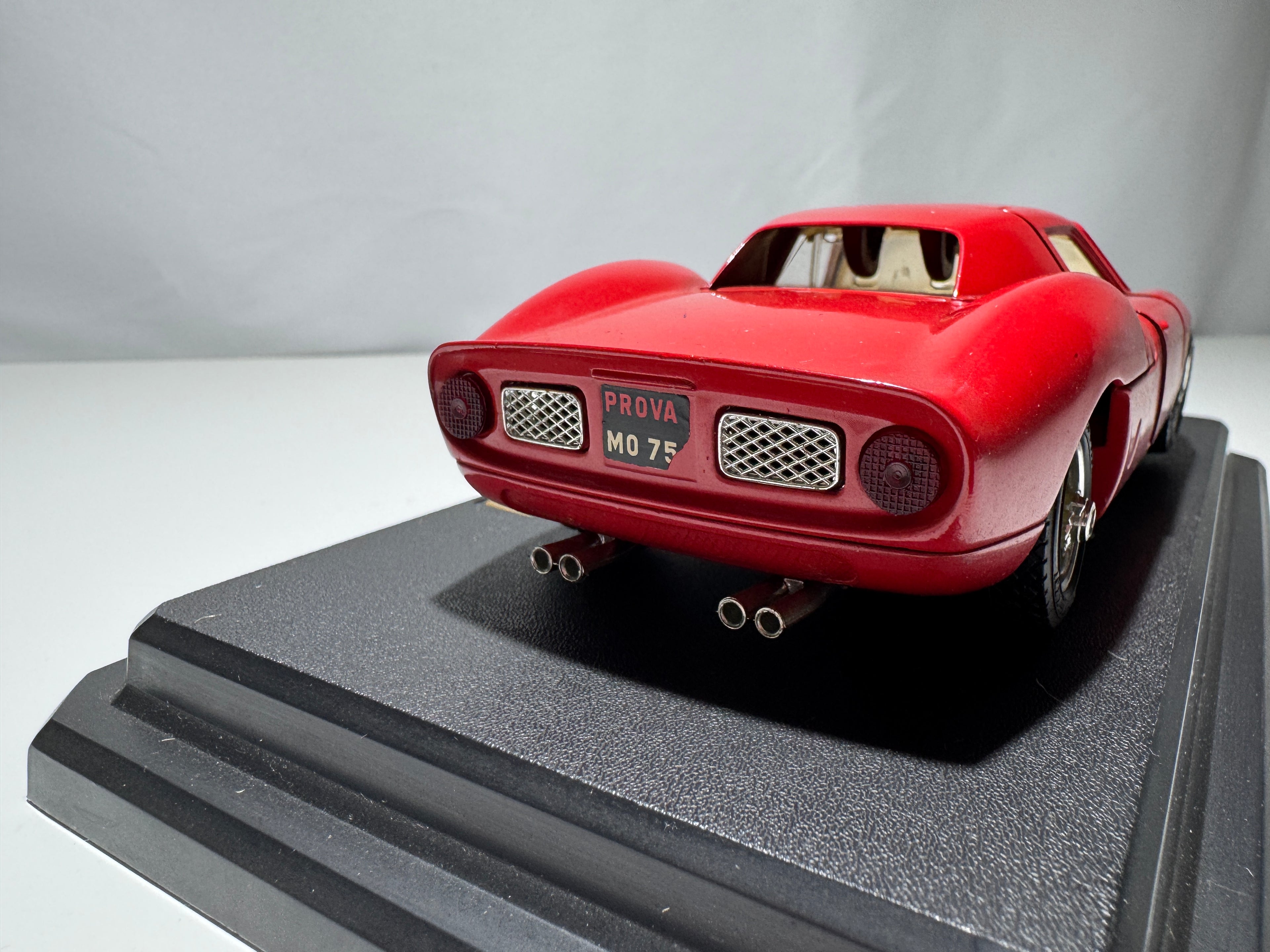 1:24 Bburago Ferrari 250 LM Monza 1966 Rot #321