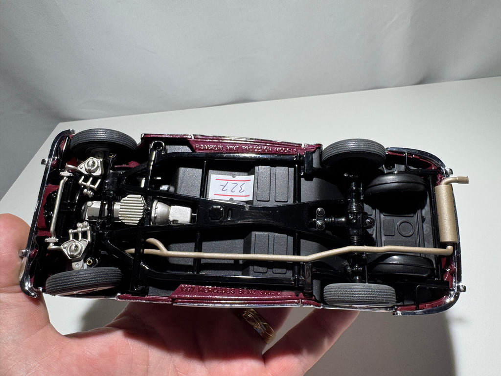 1:24 Franklin Mint 1957 Mercedes-Benz 300SC #327