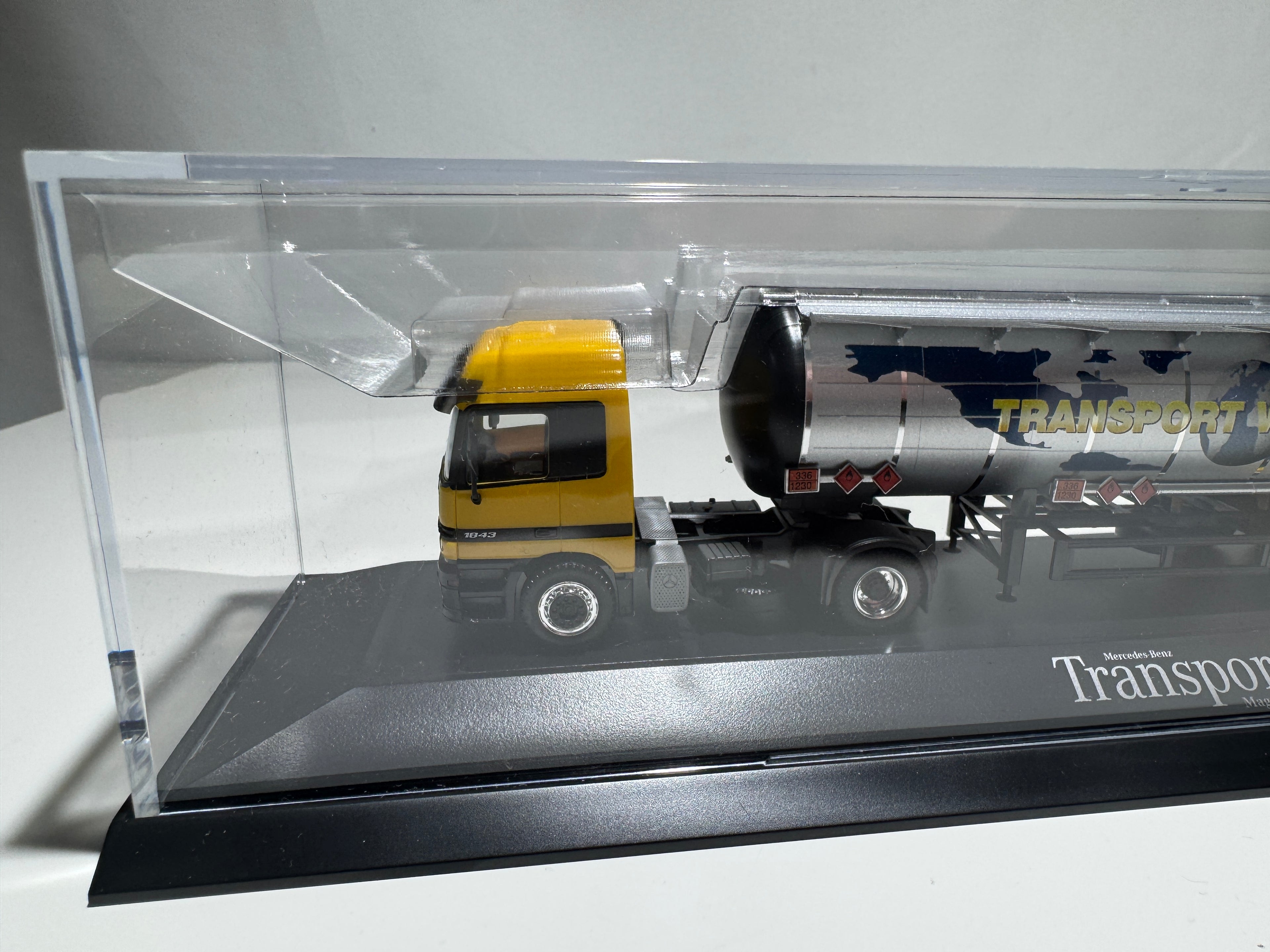 1:87 Mercedes-Benz Actros  1843 LKW Händlermodelle Transport Magazin Limited Edition 750 Stk OVP #342