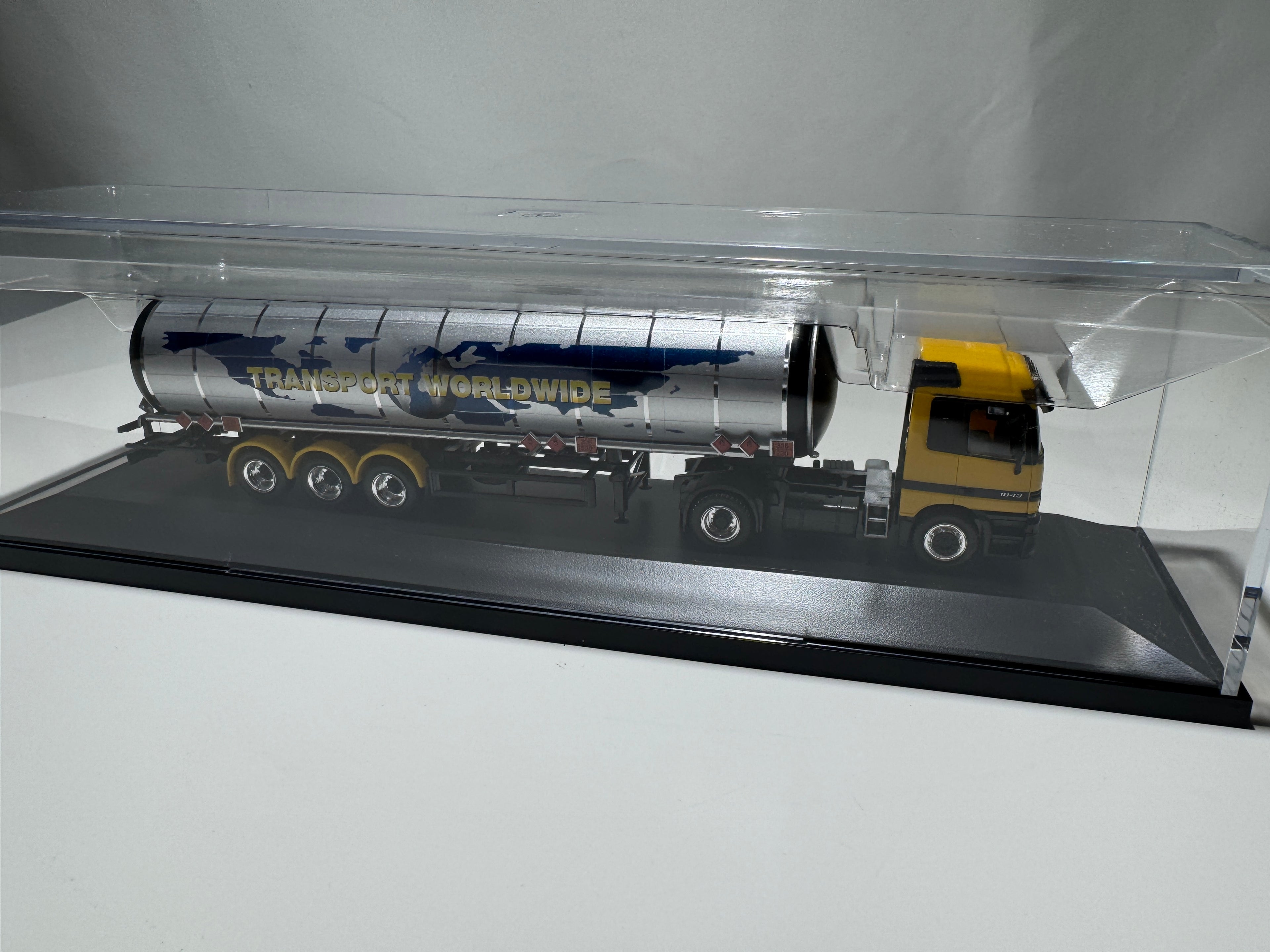 1:87 Mercedes-Benz Actros  1843 LKW Händlermodelle Transport Magazin Limited Edition 750 Stk OVP #342