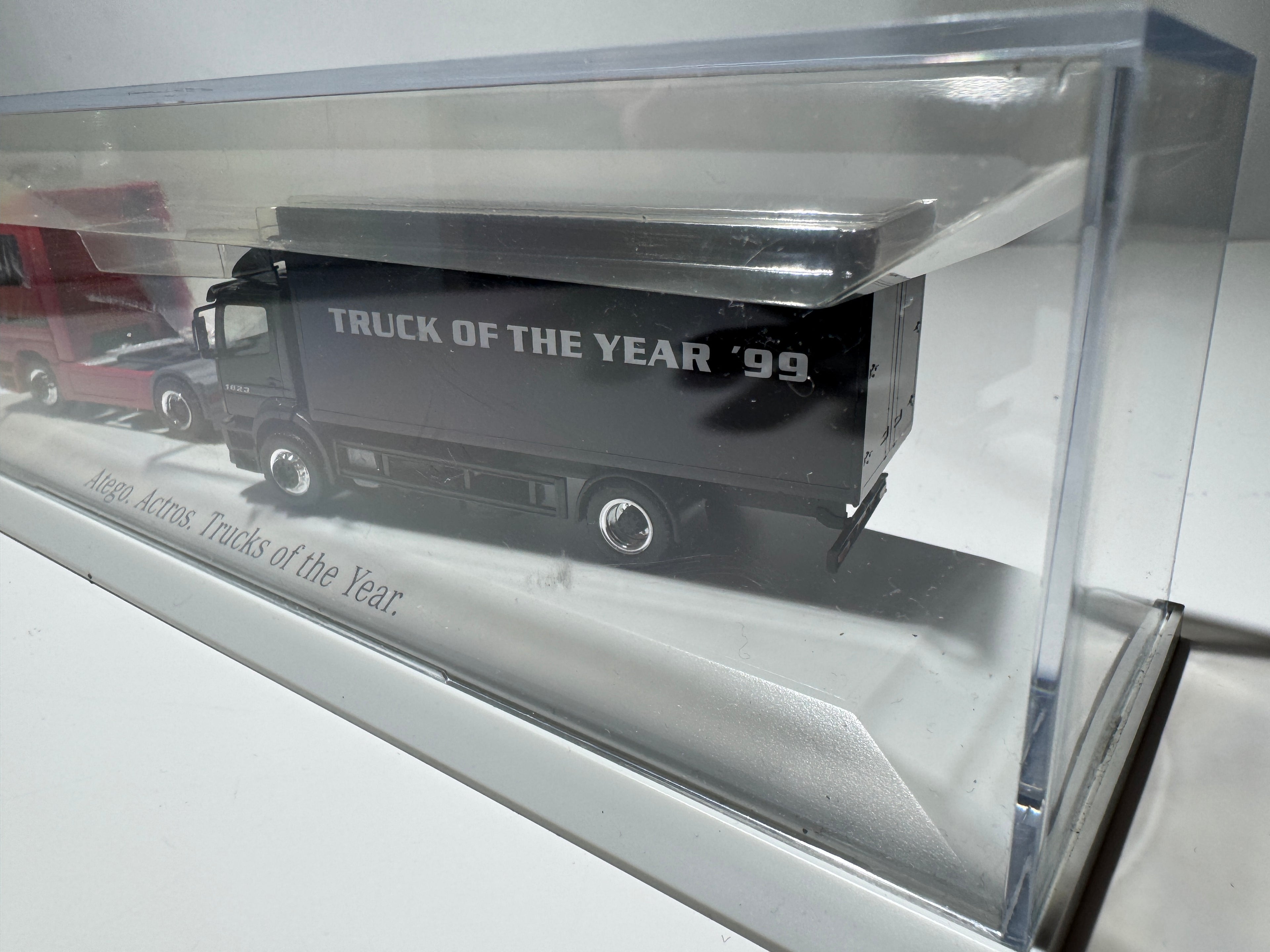 1:87 Mercedes-Benz Atego+Actros Truck of the Year Händlermodelle LKW OVP #344