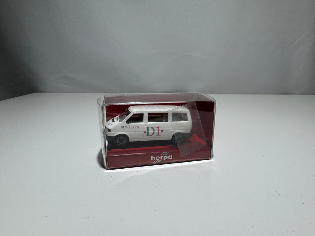 1:87 Herpa VW Volkswagen Caravelle/Transporter Weiß #345