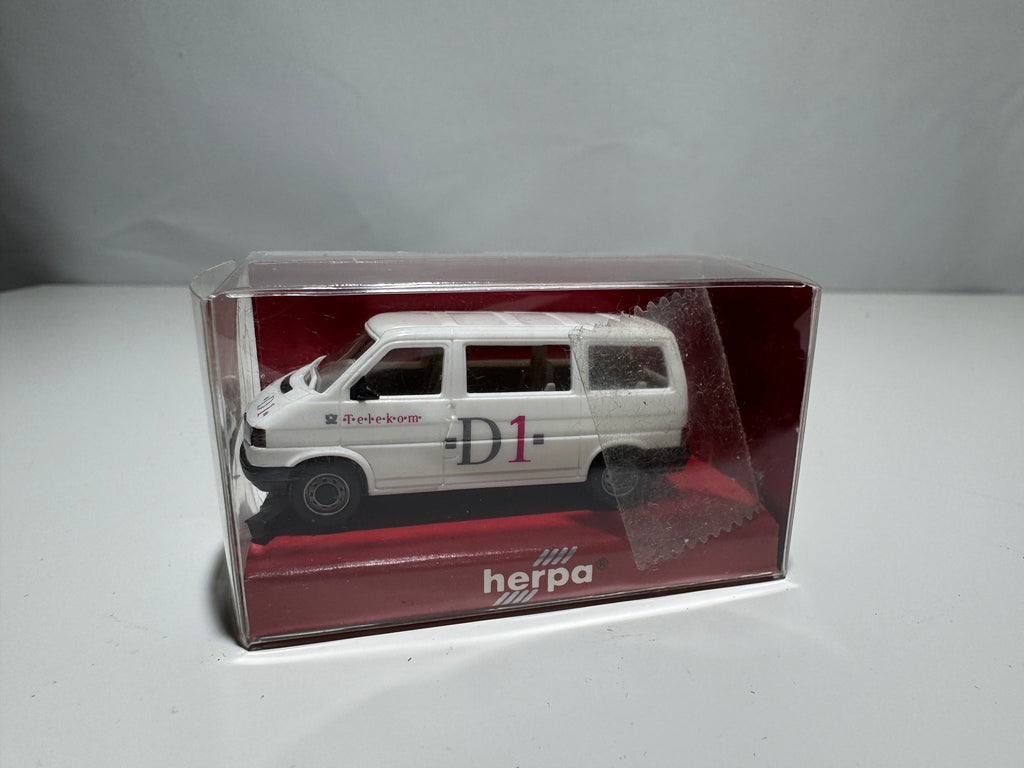 1:87 Herpa VW Volkswagen Caravelle/Transporter Weiß #345