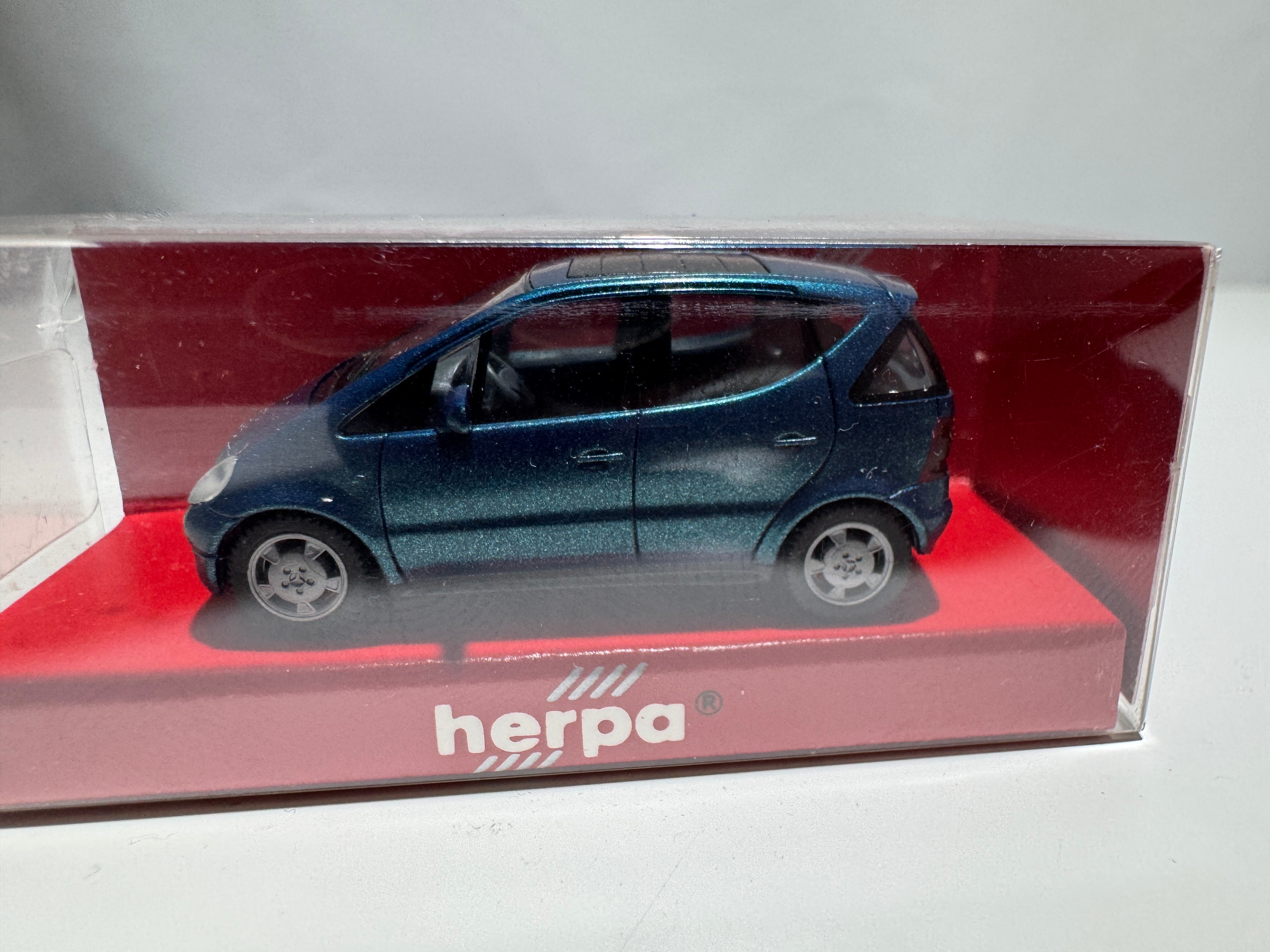 1:87 Herpa Mercedes-Benz A Klasse Blau OVP #350