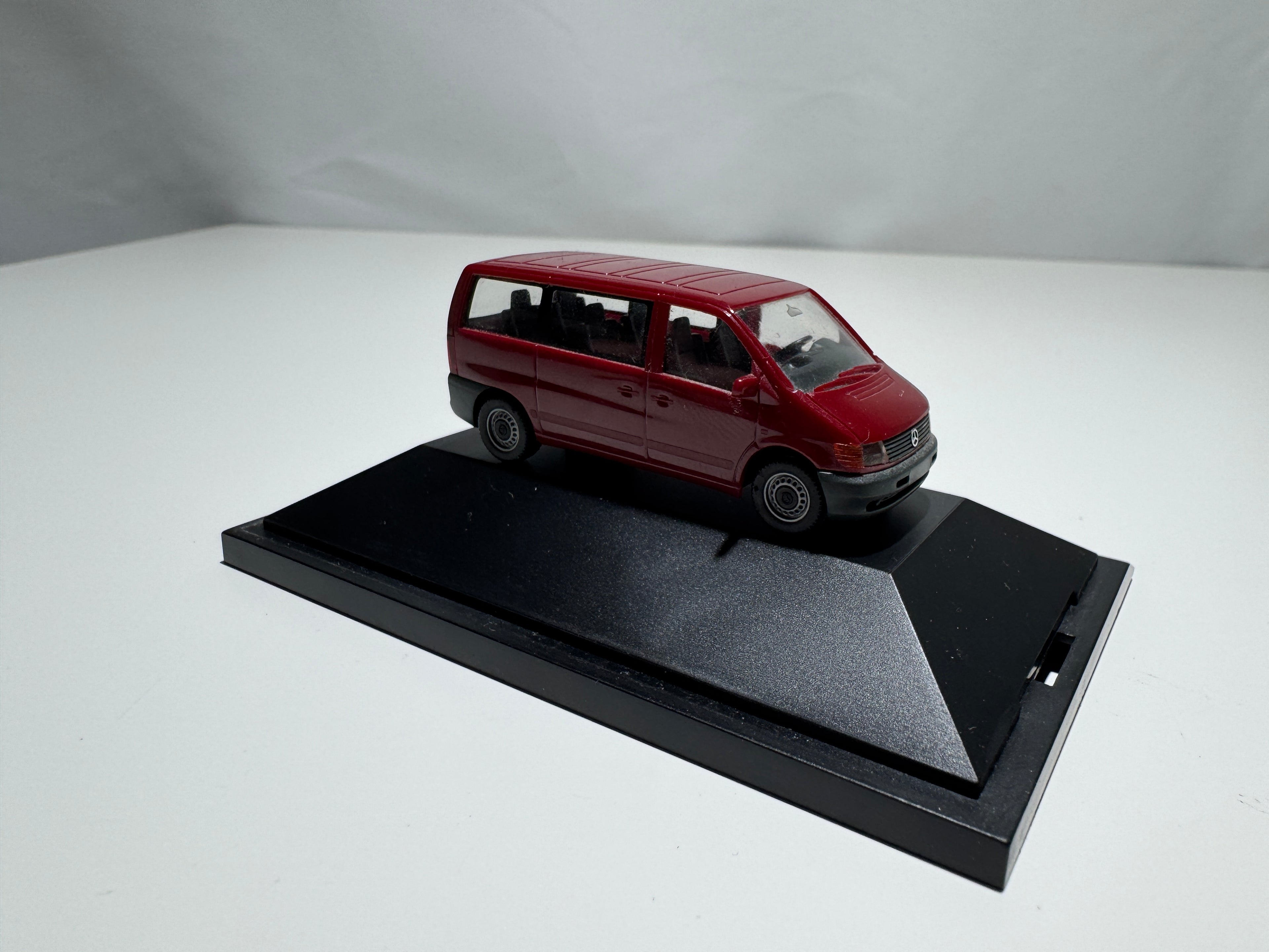 1:87 Herpa Händlermodelle Mercedes-Benz Vito W638 Bus Rot OVP #383
