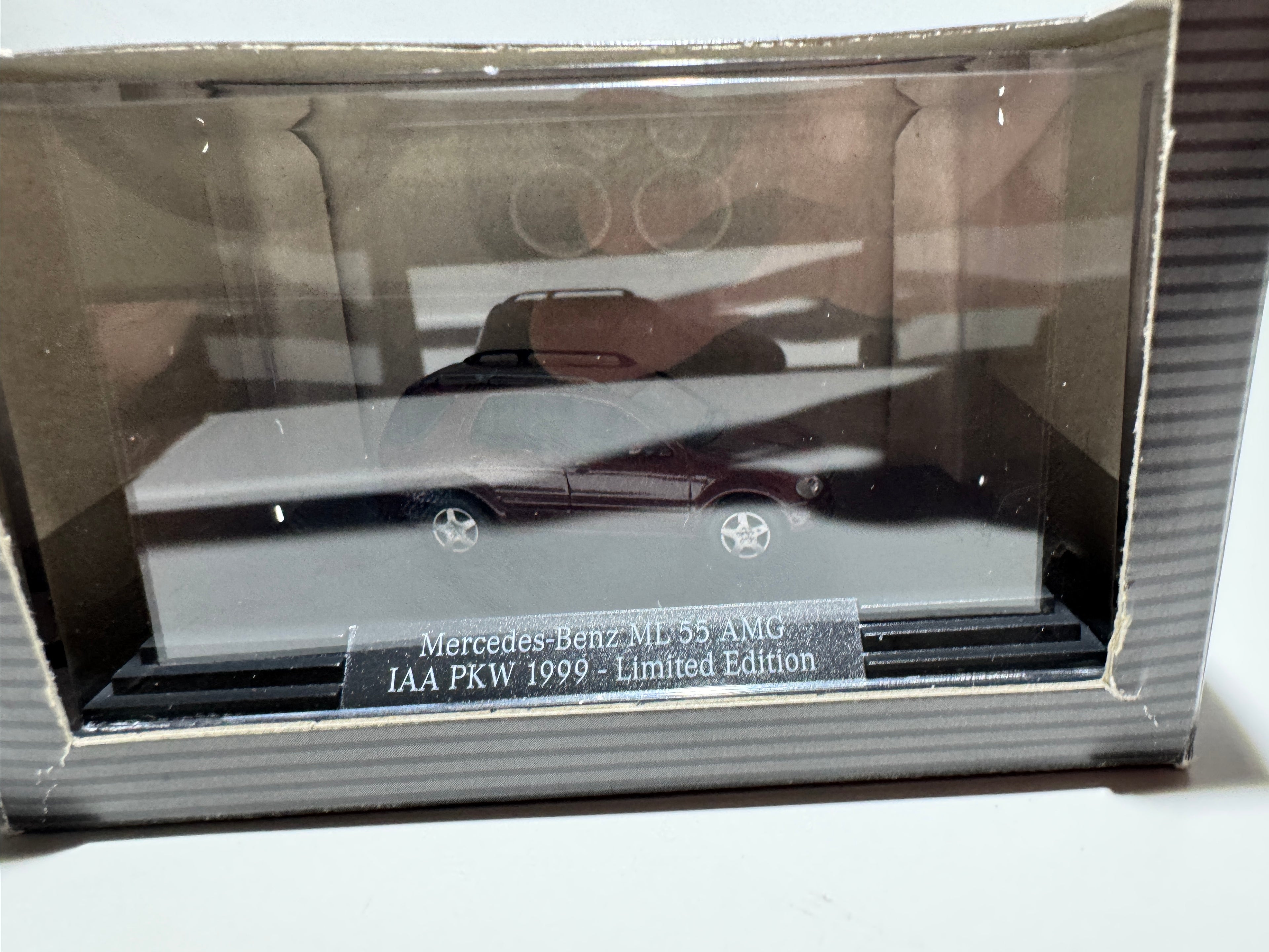 1:87 Busch Händlermodelle Mercedes-Benz ML55 AMG IAA 1999-Limited Edition Dunkelrot OVP #384