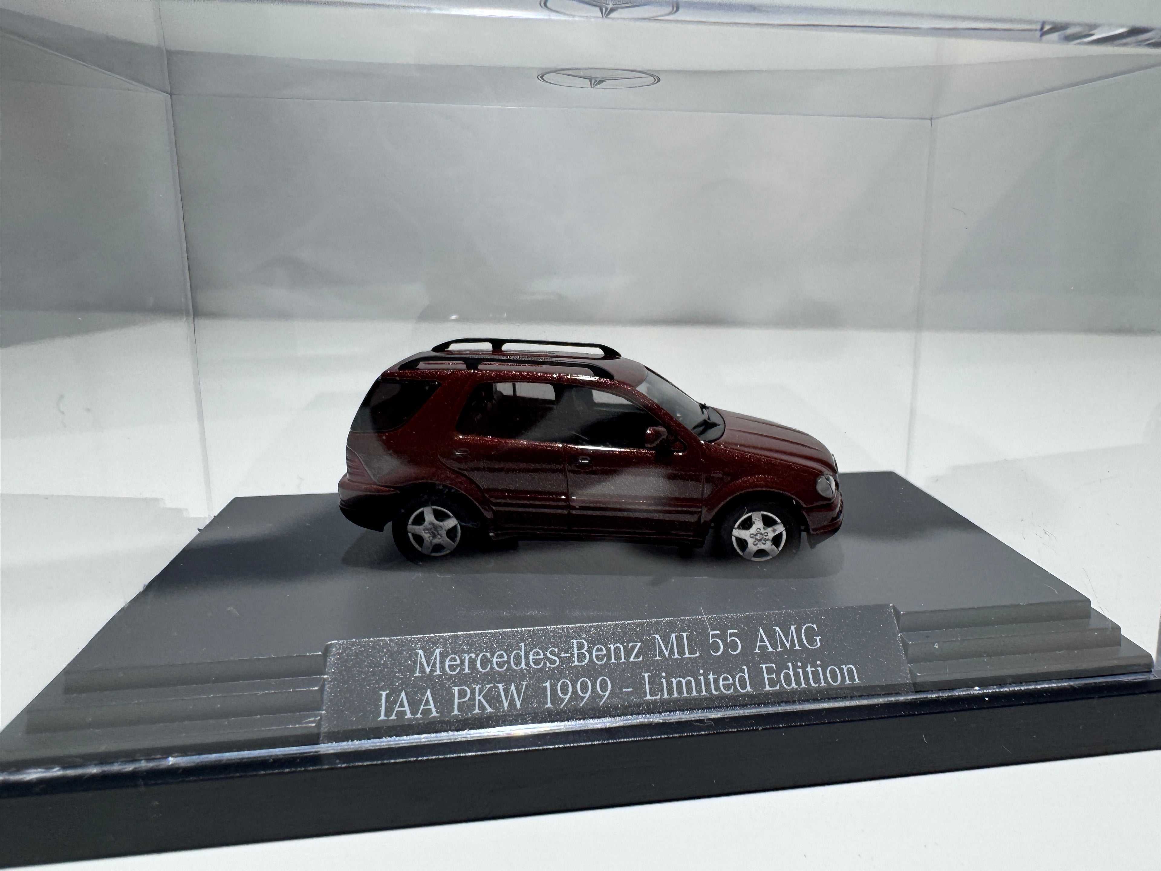 1:87 Busch Händlermodelle Mercedes-Benz ML55 AMG IAA 1999-Limited Edition Dunkelrot OVP #384