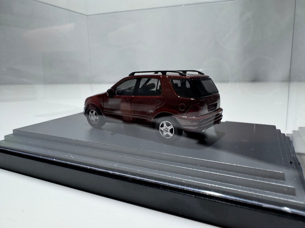 1:87 Busch Händlermodelle Mercedes-Benz ML55 AMG IAA 1999-Limited Edition Dunkelrot OVP #384