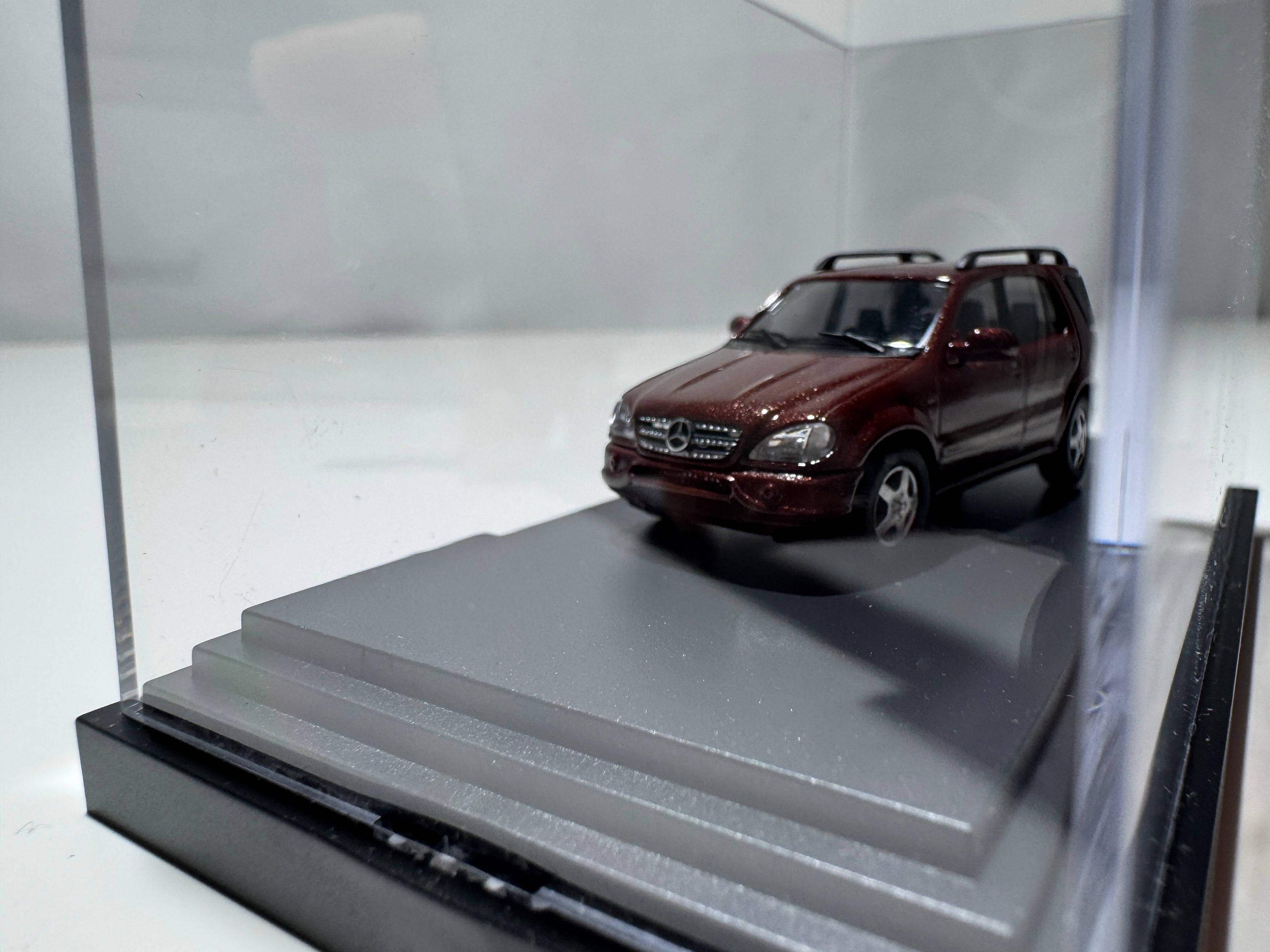1:87 Busch Händlermodelle Mercedes-Benz ML55 AMG IAA 1999-Limited Edition Dunkelrot OVP #384