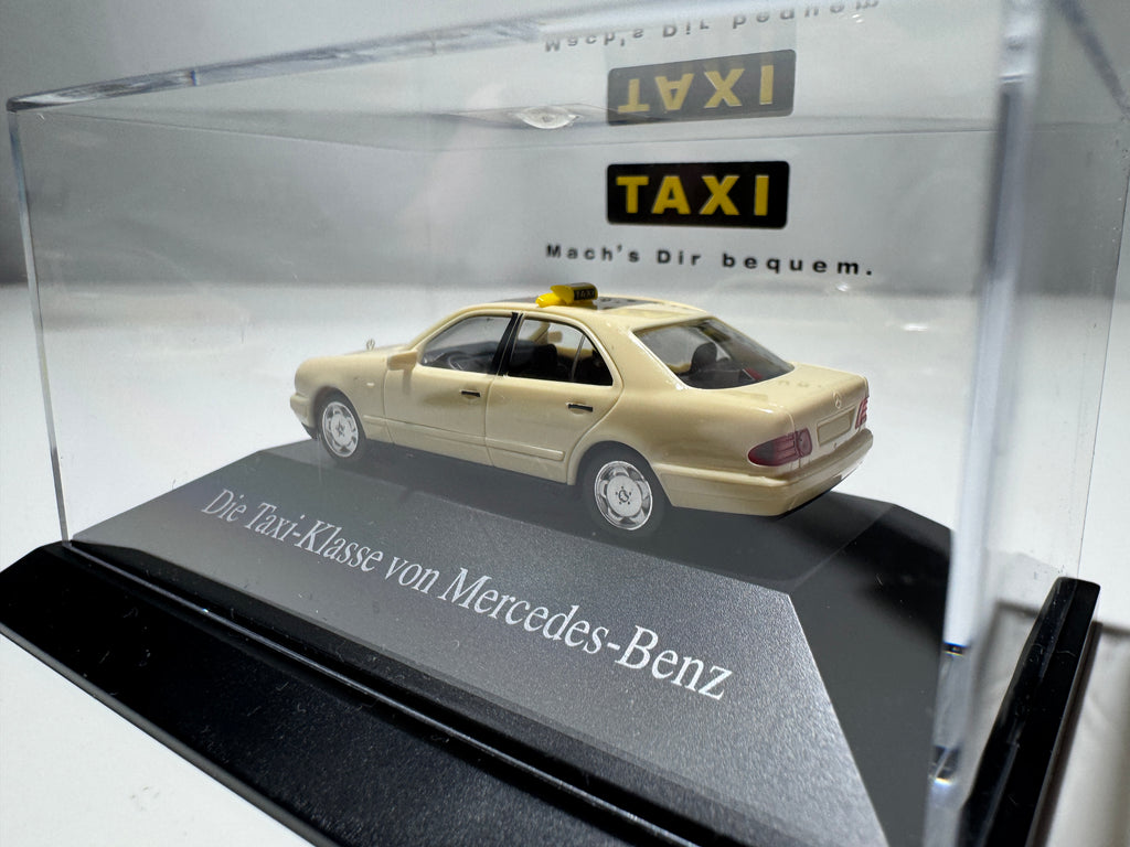 1:87 Herpa Mercedes-Benz E-Klasse Taxi OVP #387