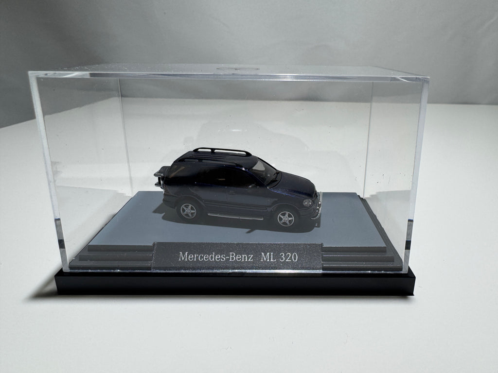 1:87 Busch Mercedes-Benz ML 320 Blau OVP #391