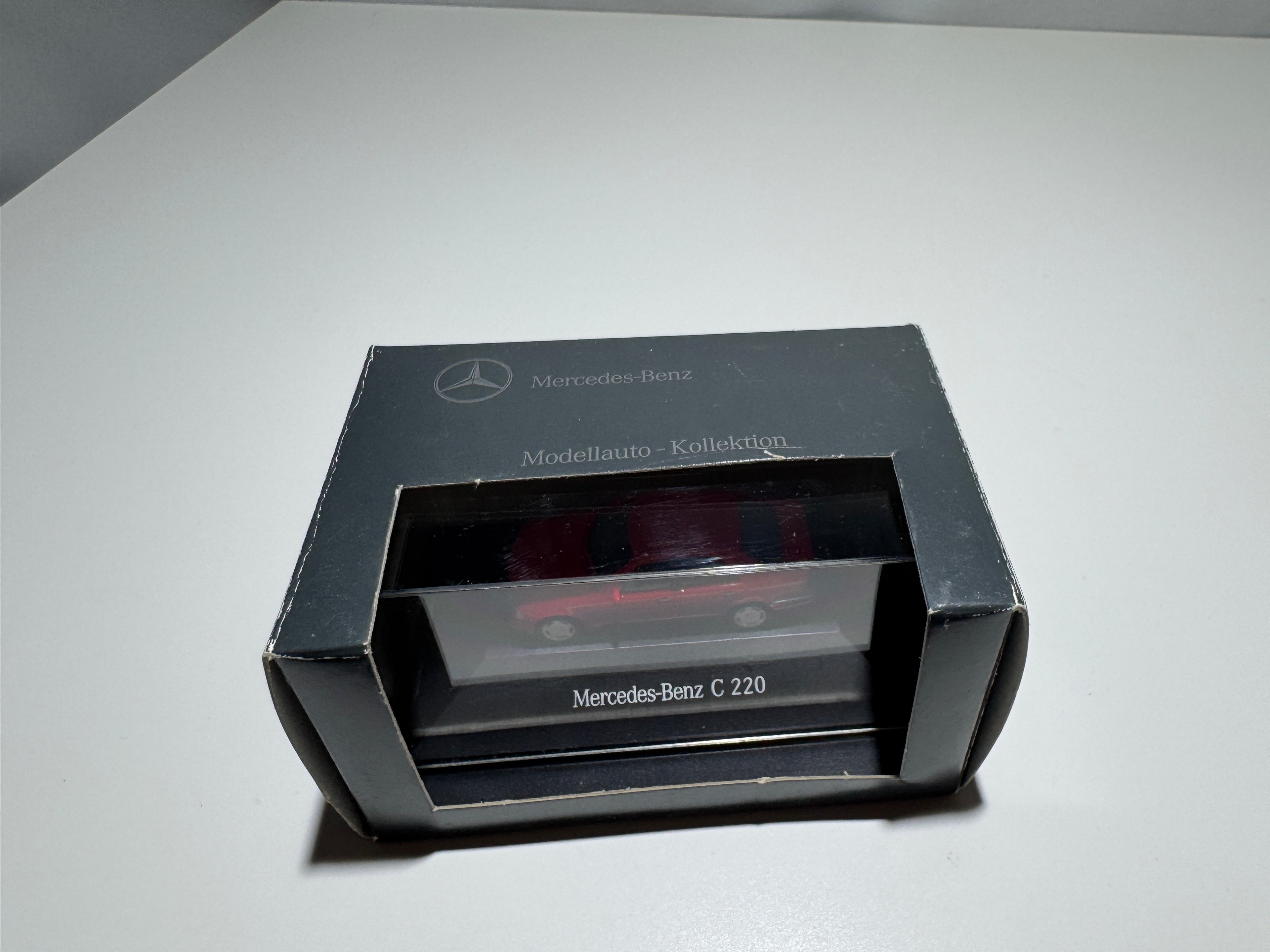 1:87 Herpa Händlermodelle Mercedes-Benz C220 W202 Rot OVP #395