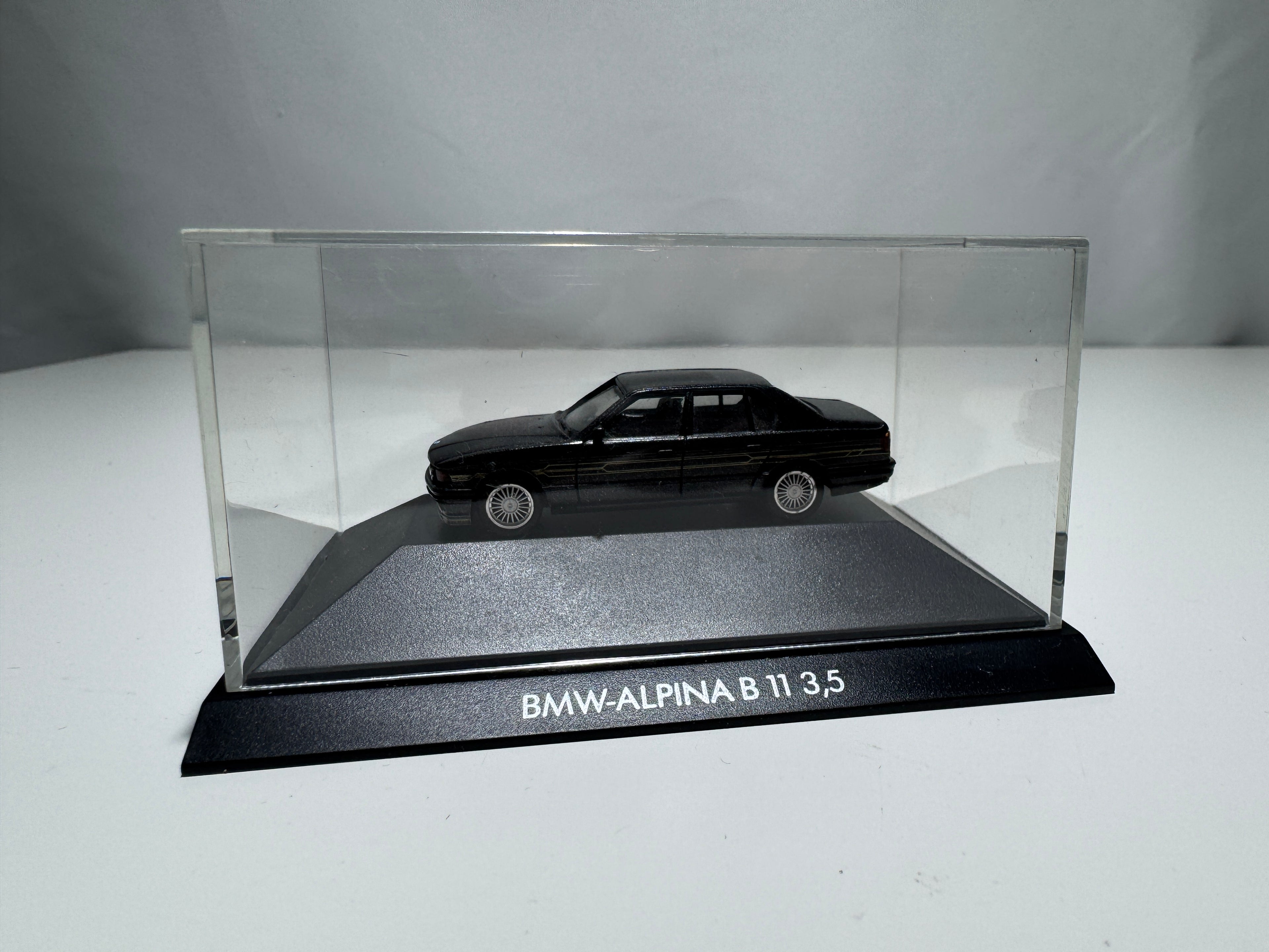 1:87 Herpa Exclusiv BMW Alpina B11 3.5 Schwarz OVP #397