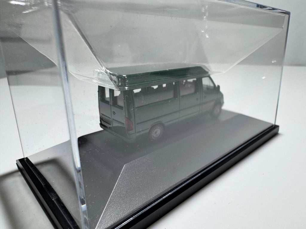 1:87 Herpa Händlermodelle Mercedes-Benz Sprinter Bus W903 Grün OVP #401