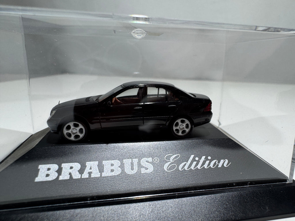 1:87 Herpa Brabus Limited Edition Mercedes-Benz C-Klasse CV8 Schwarz OVP #402