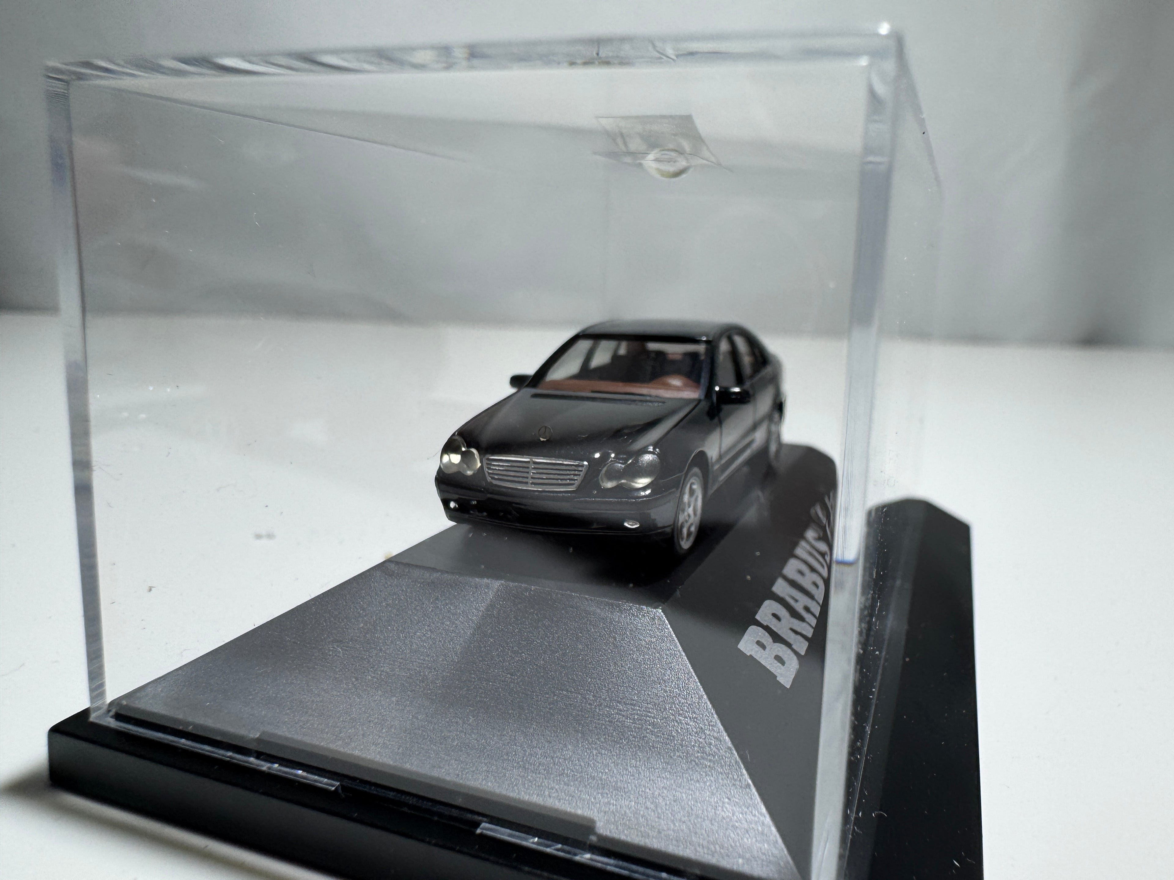 1:87 Herpa Brabus Limited Edition Mercedes-Benz C-Klasse CV8 Schwarz OVP #402