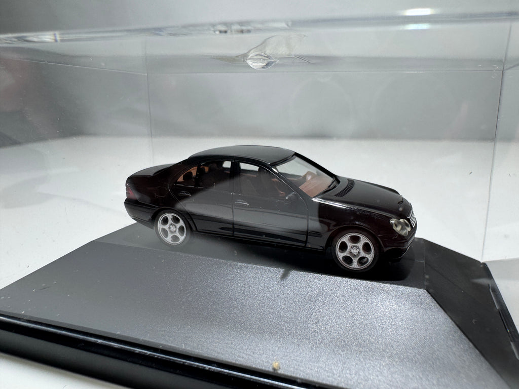 1:87 Herpa Brabus Limited Edition Mercedes-Benz C-Klasse CV8 Schwarz OVP #402