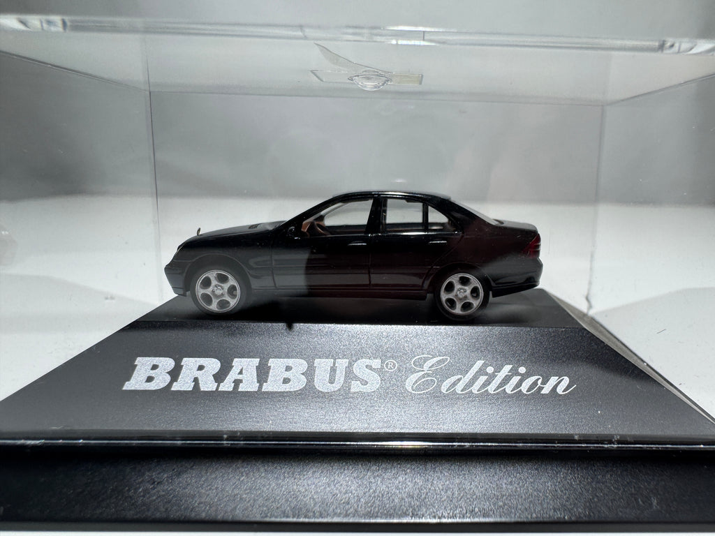 1:87 Herpa Brabus Limited Edition Mercedes-Benz C-Klasse CV8 Schwarz OVP #402