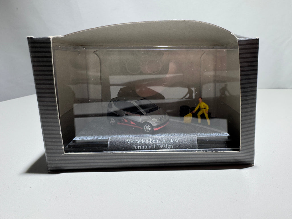 1:87 Busch Händlermodelle Mercedes-Benz A-Klasse Formula 1 Design Diorama OVP #406