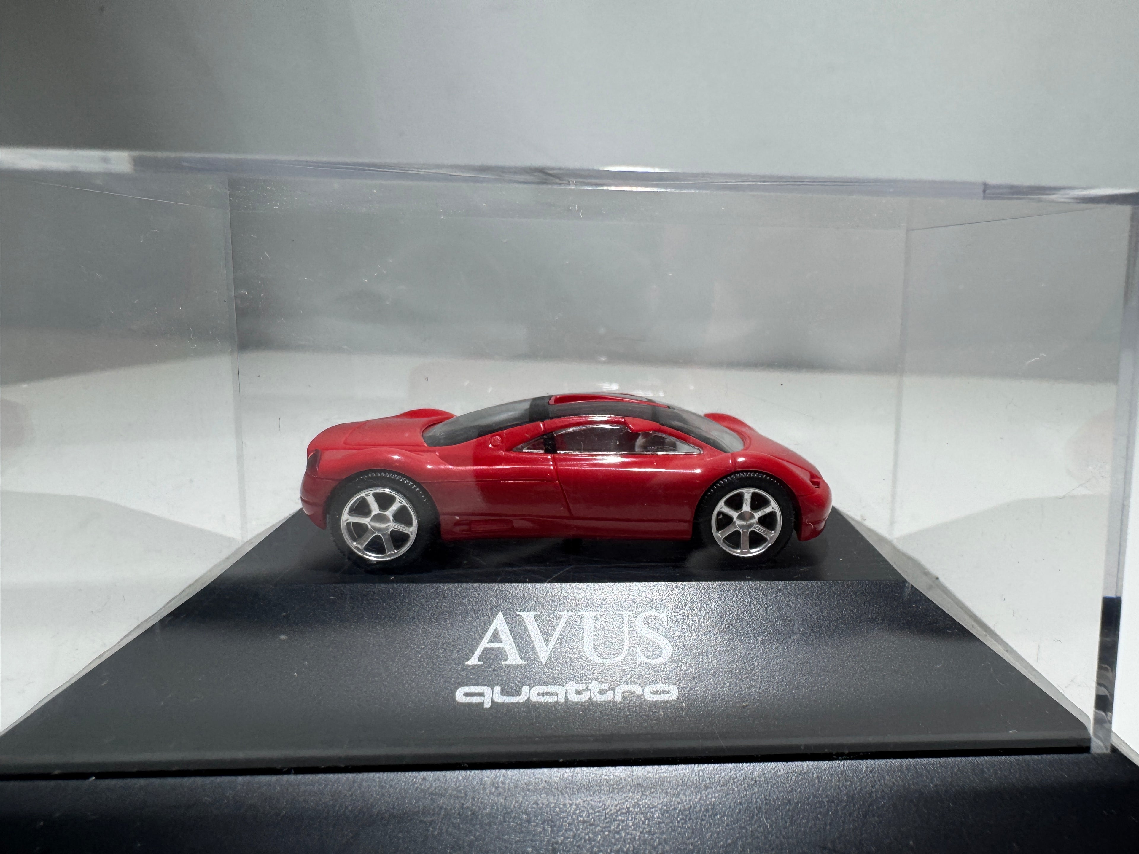1:87 Rietze Exclusiv Audi AVUS Quattro Rot OVP #424