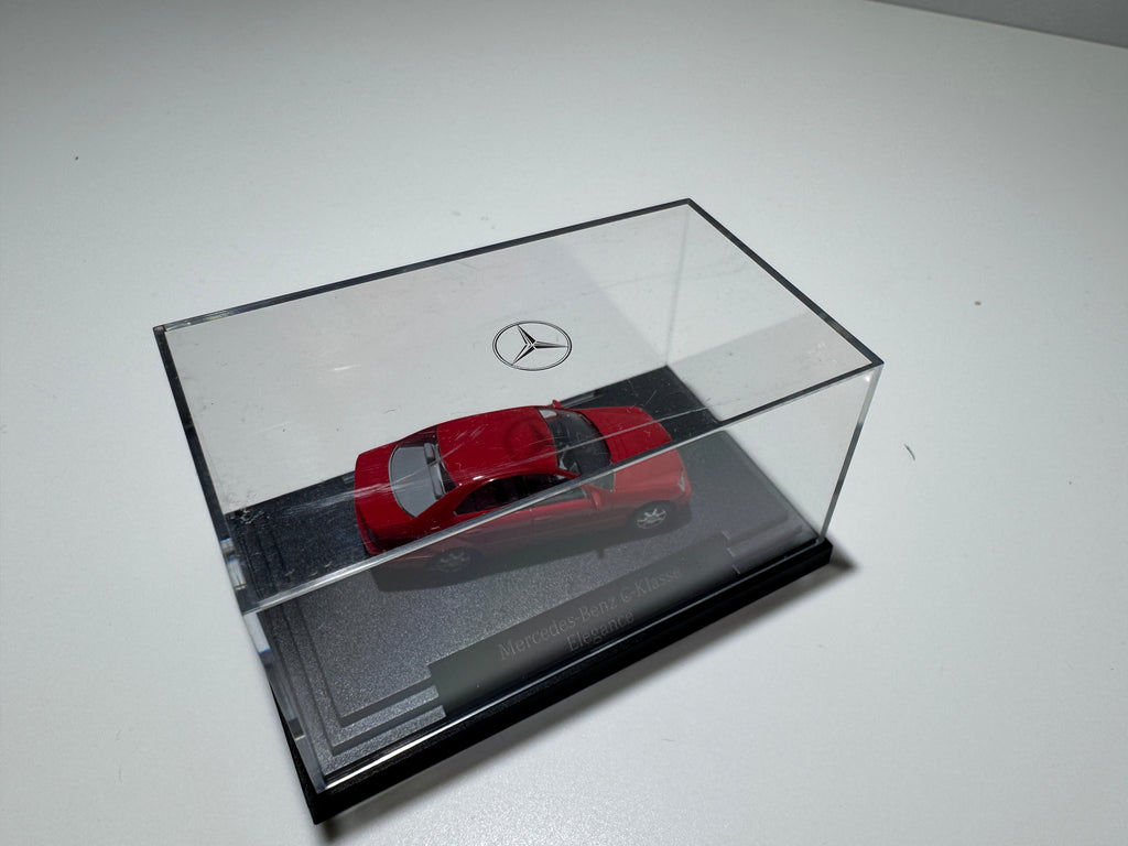 1:87 Busch Mercedes-Benz C-Klasse W203 Elegance Rot OVP #432