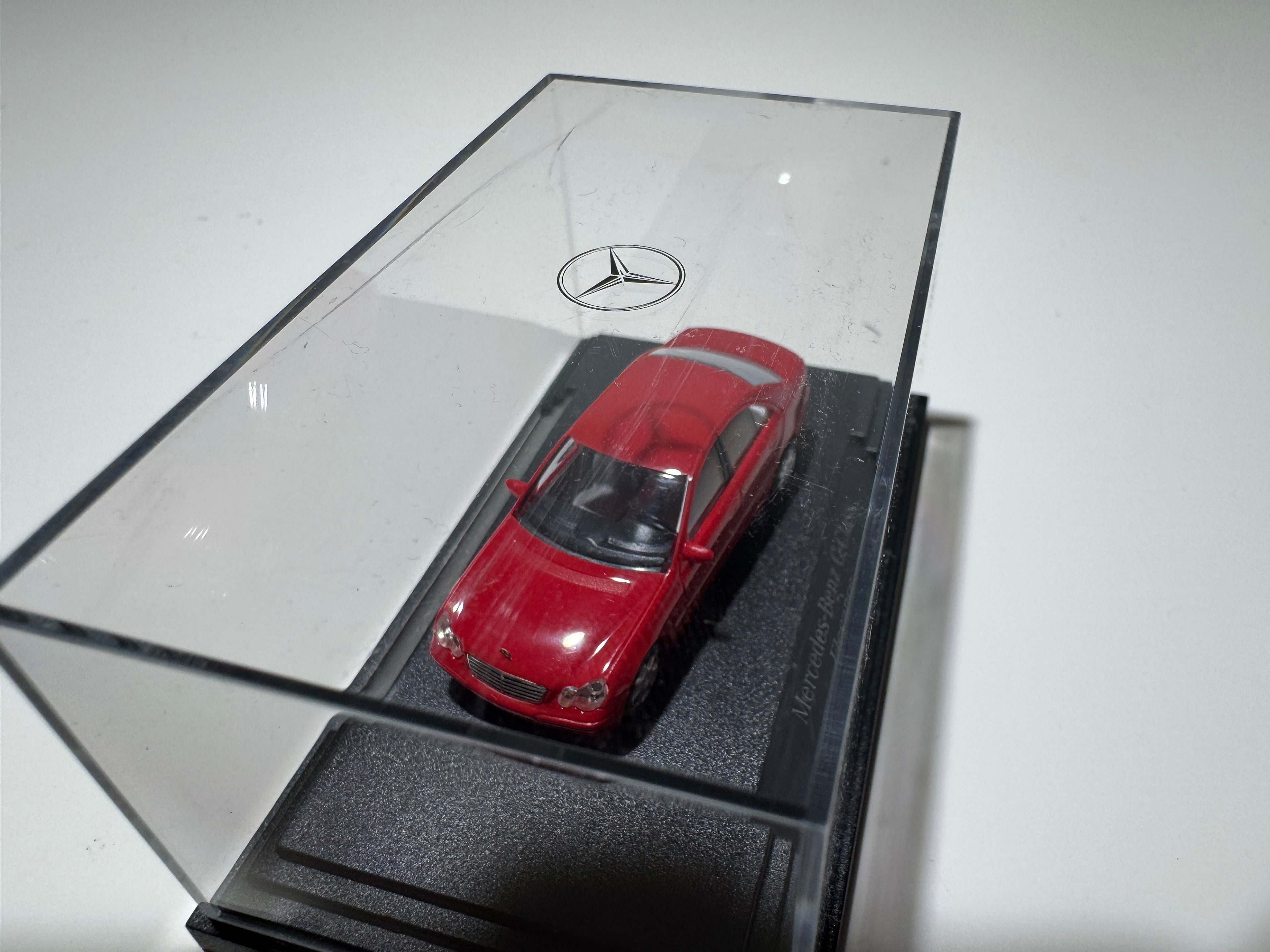 1:87 Busch Mercedes-Benz C-Klasse W203 Elegance Rot OVP #432