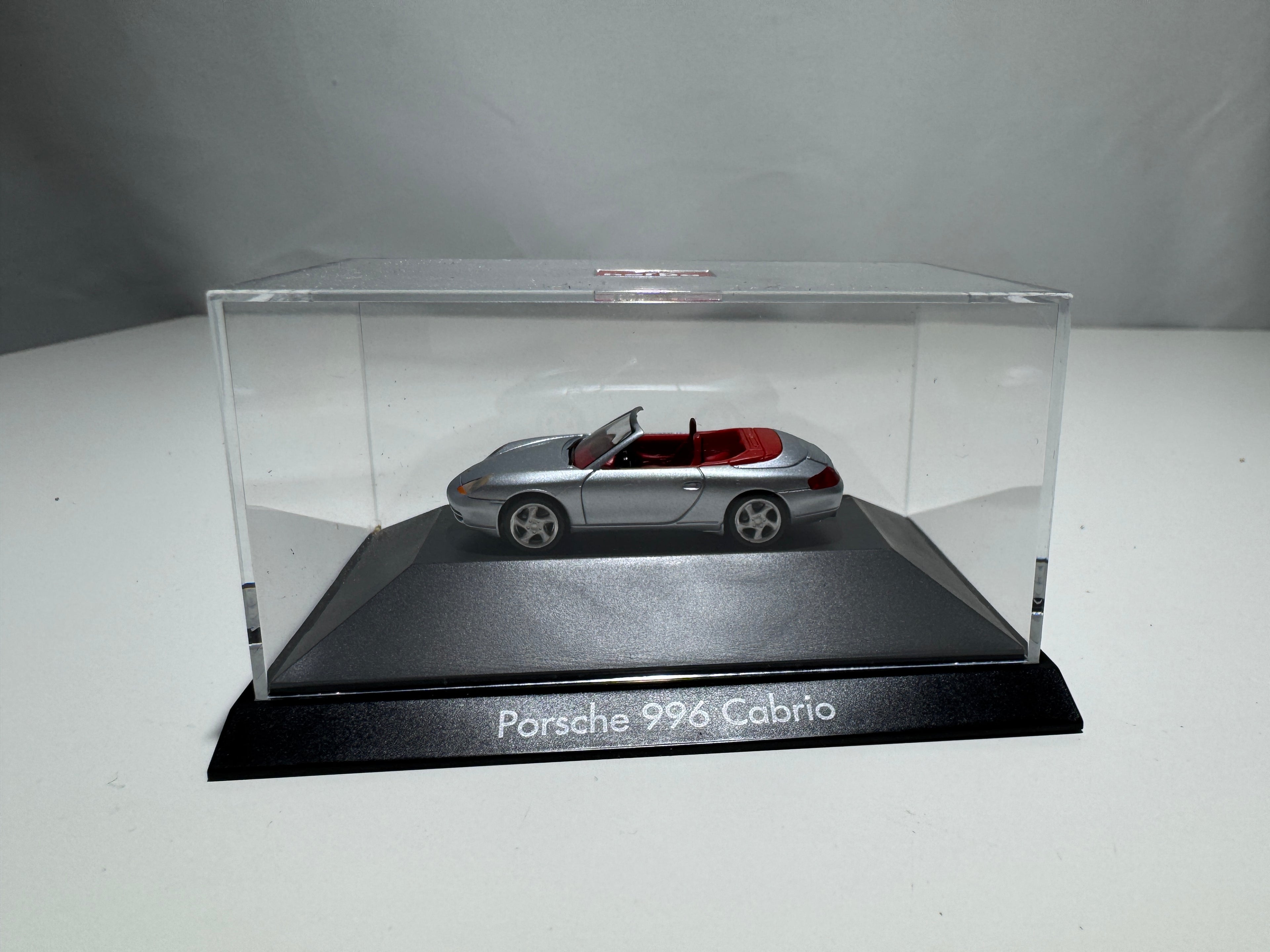 1:87 Herpa Porsche 996 Cabrio Silber OVP #434