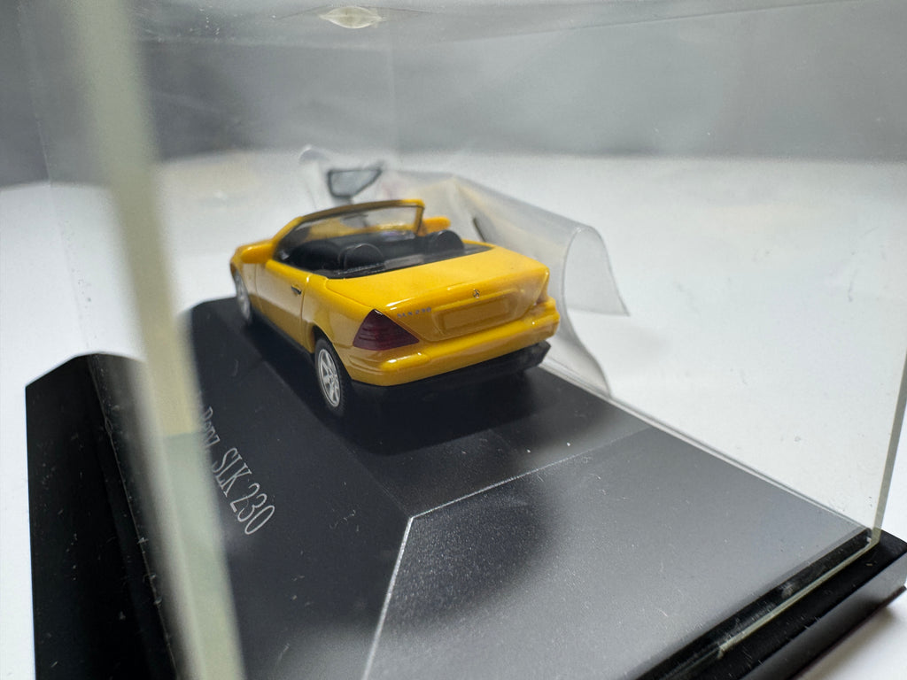 1:87 Herpa Mercedes-Benz SLK 230 R170 Gelb mit Hardtop OVP #435