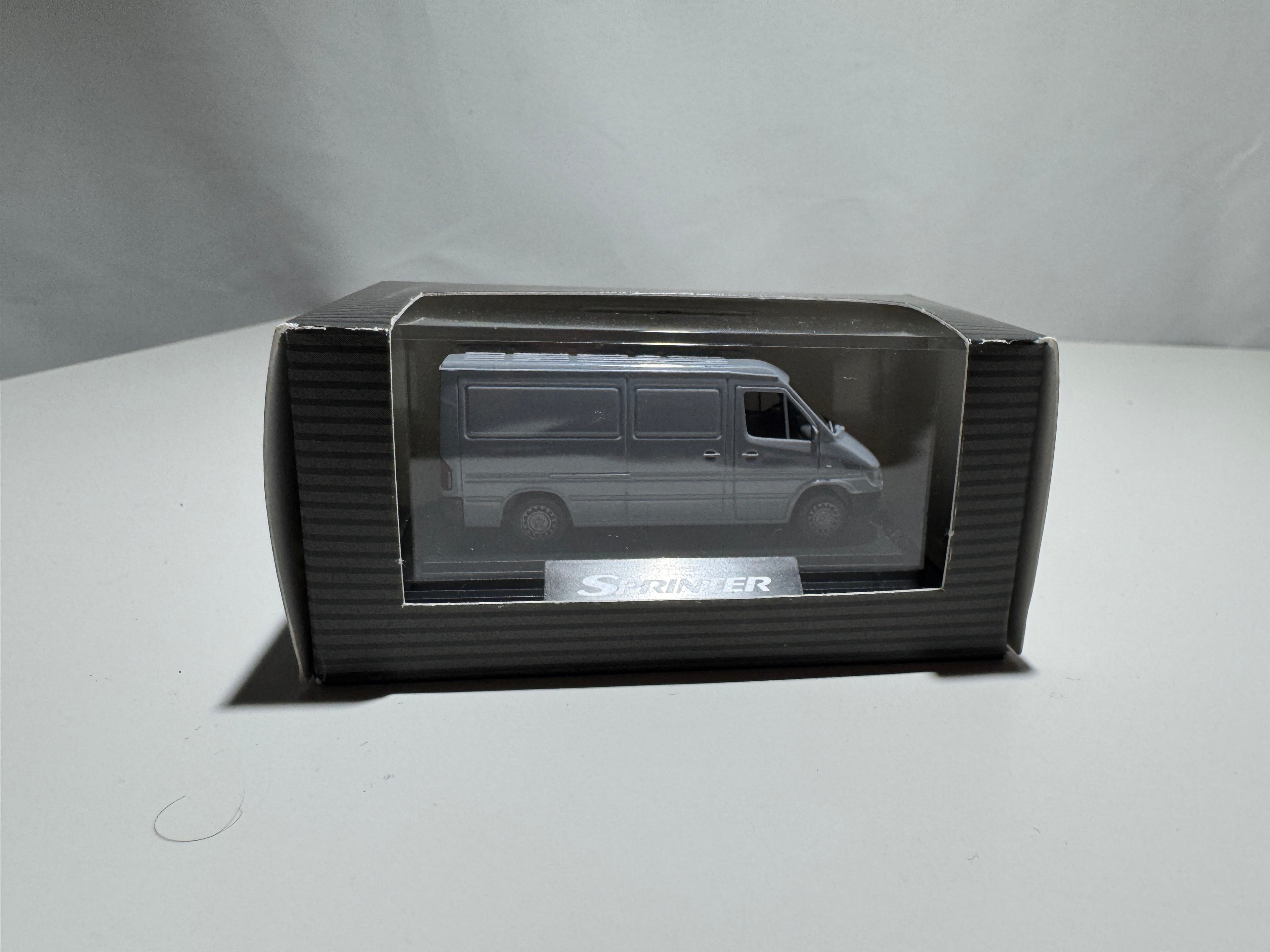 1:87 Wiking Mercedes-Benz Sprinter W903 Kasten Grau OVP #446