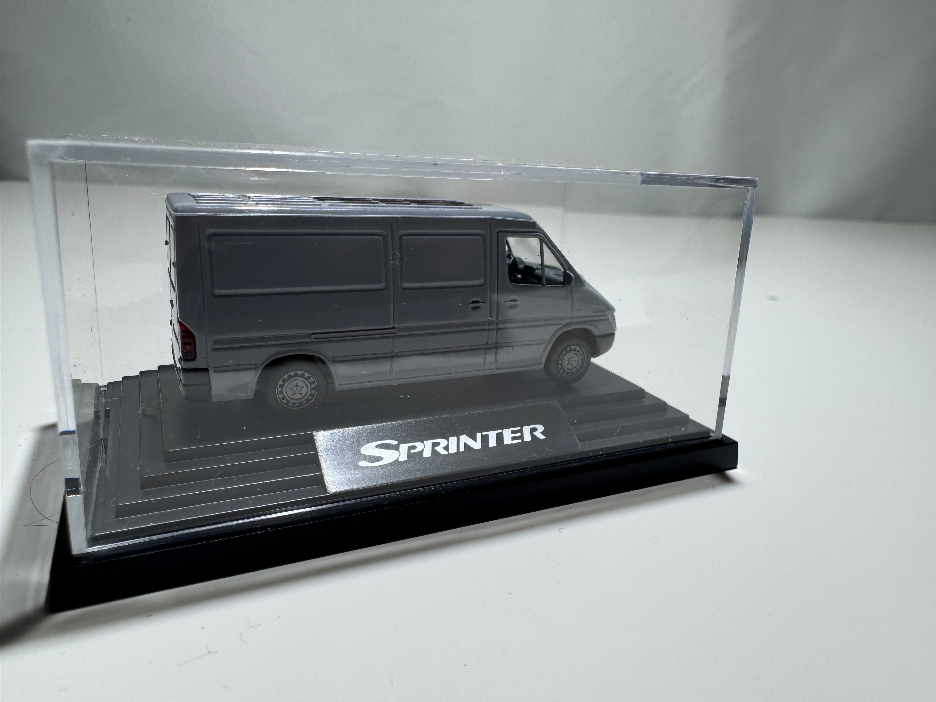 1:87 Wiking Mercedes-Benz Sprinter W903 Kasten Grau OVP #446