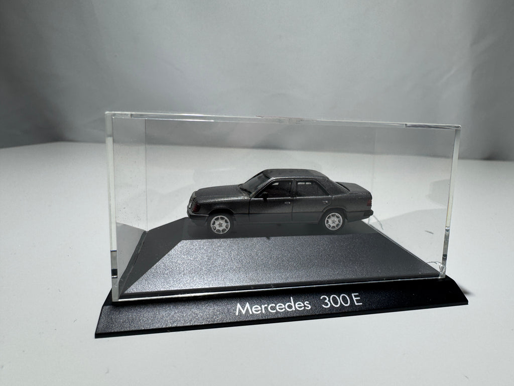1:87 Herpa Private Collection Mercedes-Benz E-Klasse 300E Grau OVP #449
