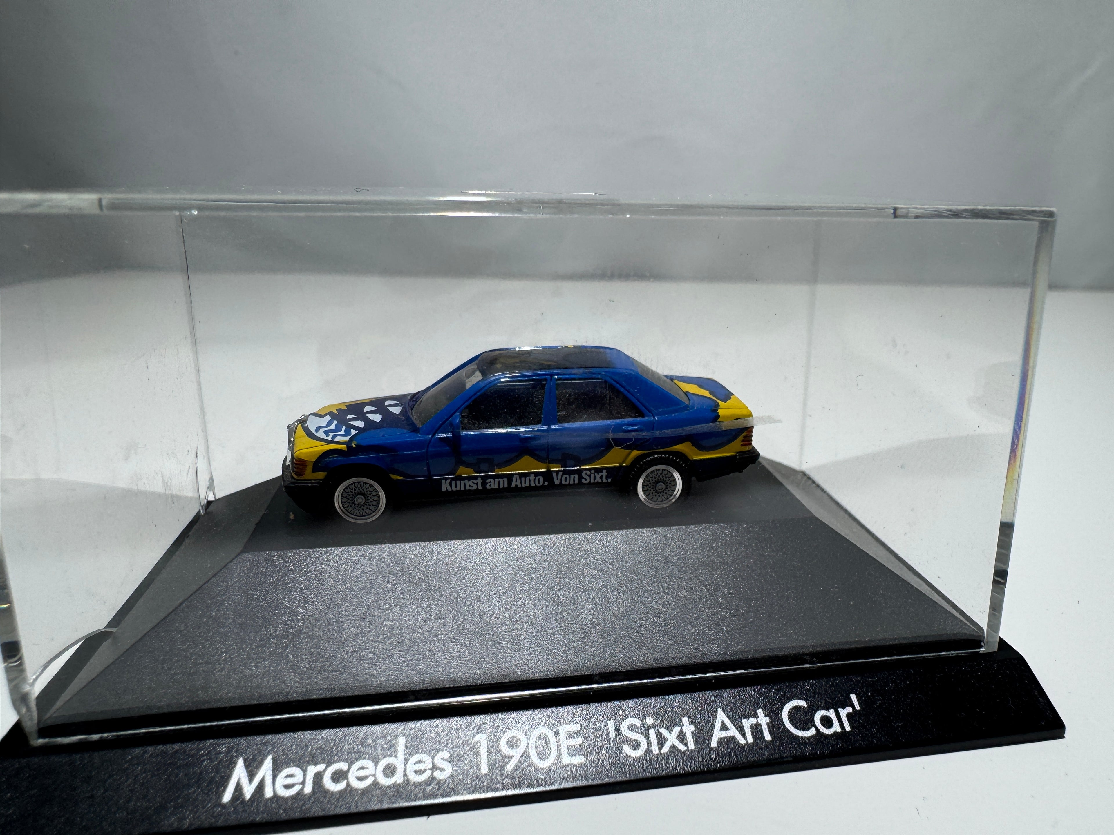 1:87 Herpa Mercedes-Benz E-Klasse 190E Sixt Art Car Blau OVP #451
