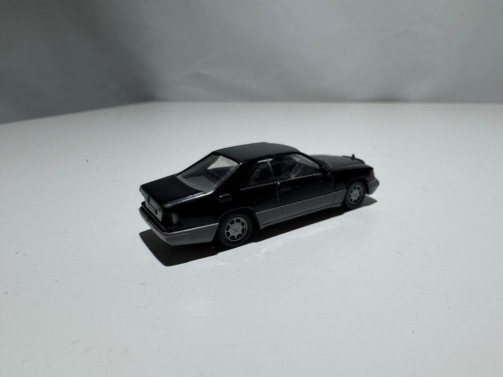 1:87 Wiking Mercedes-Benz 300 CE Schwarz #459