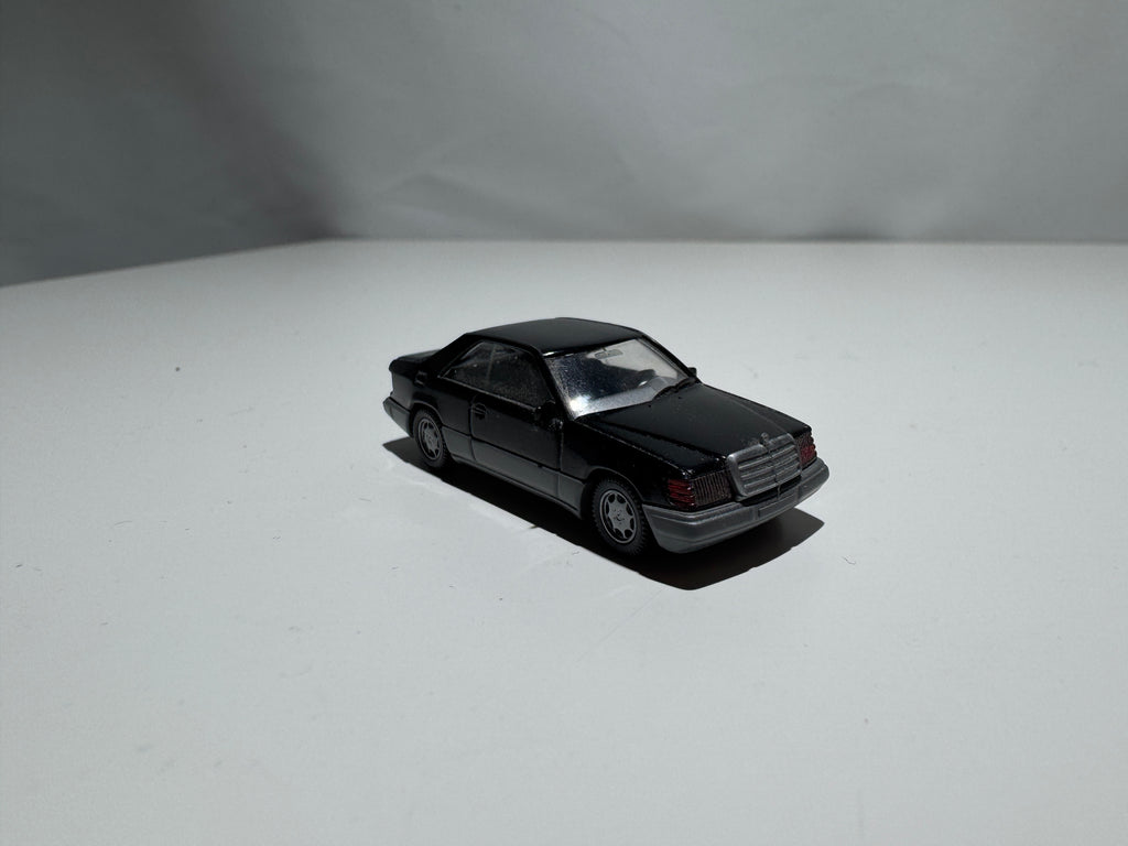 1:87 Wiking Mercedes-Benz 300 CE Schwarz #459