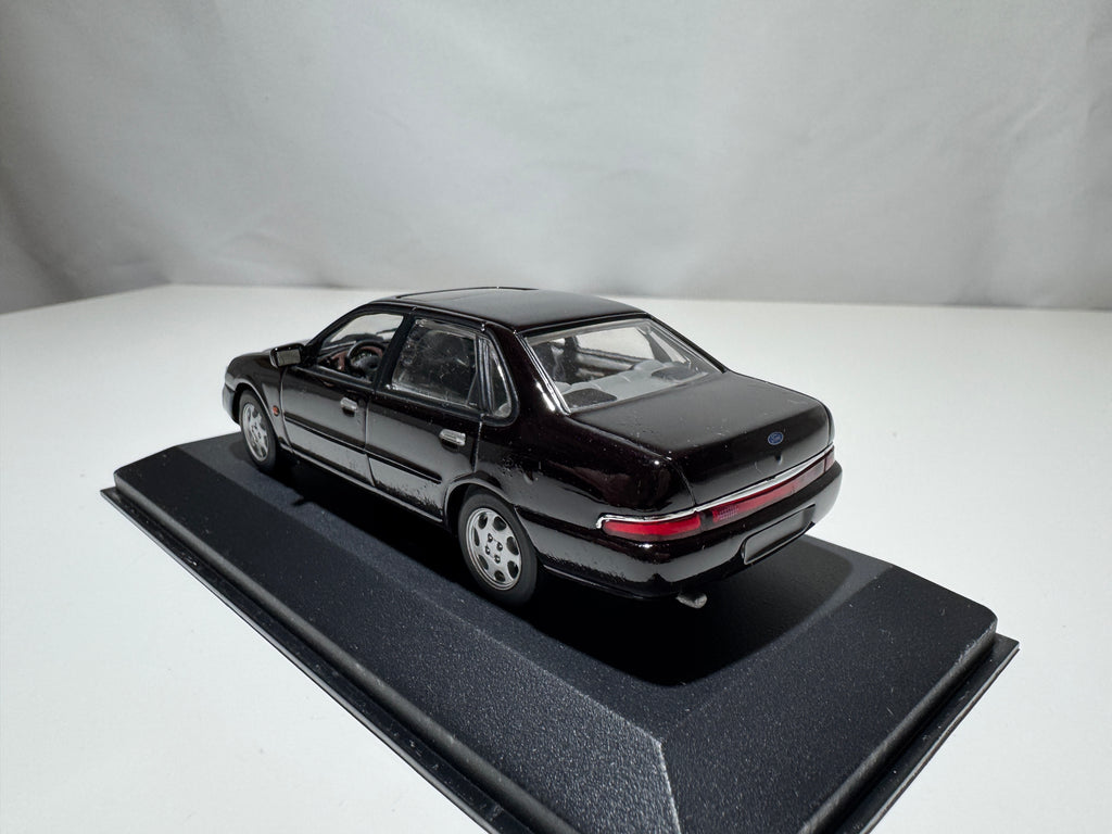 1:43 MiniChamps Ford Scorpion Schwarz OVP #467