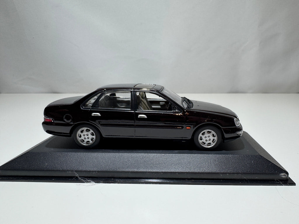 1:43 MiniChamps Ford Scorpion Schwarz OVP #467