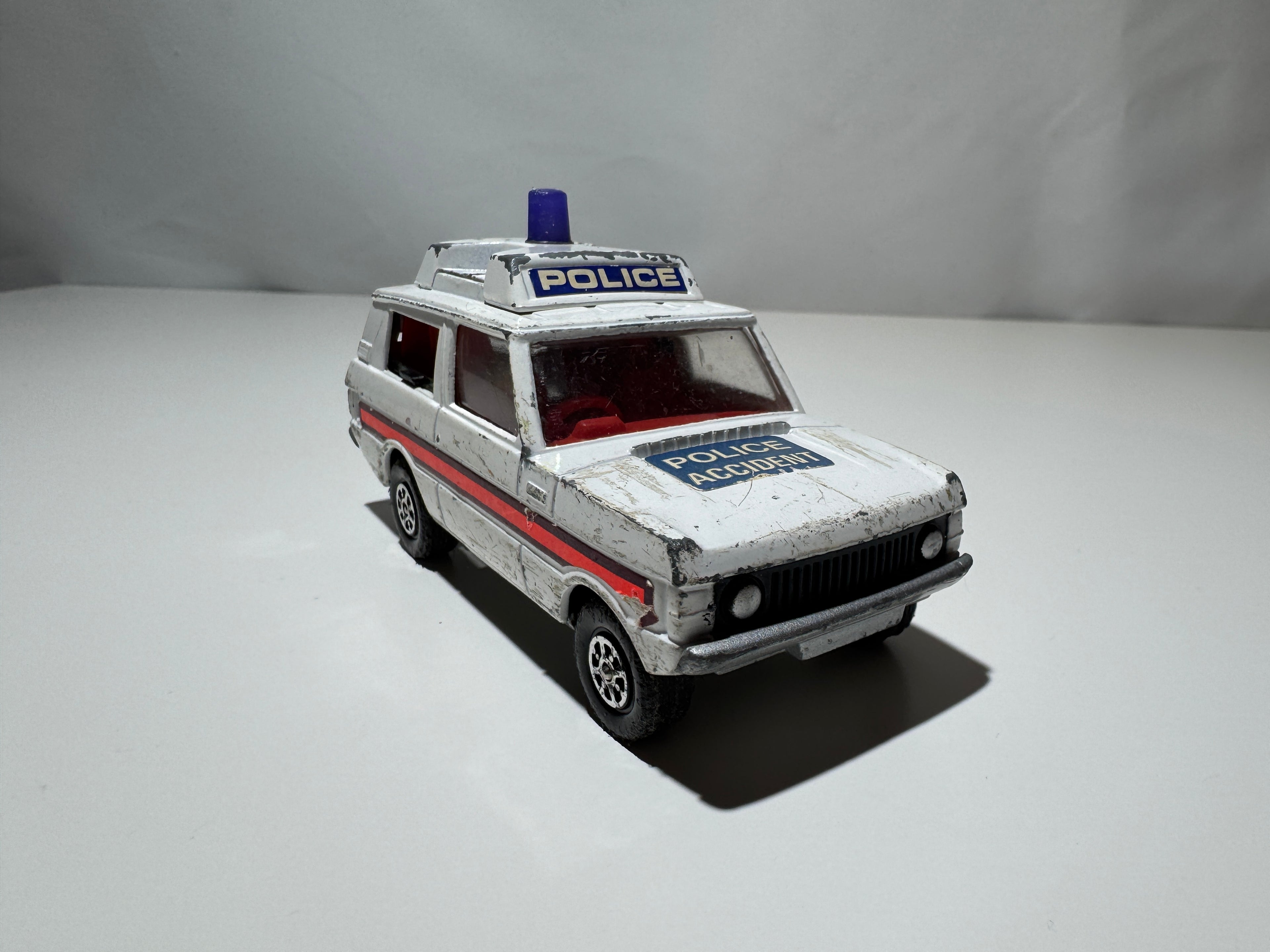 1:43-50 Corgi Toys Range Rover Vigilante Polizei Whizzwheels #468