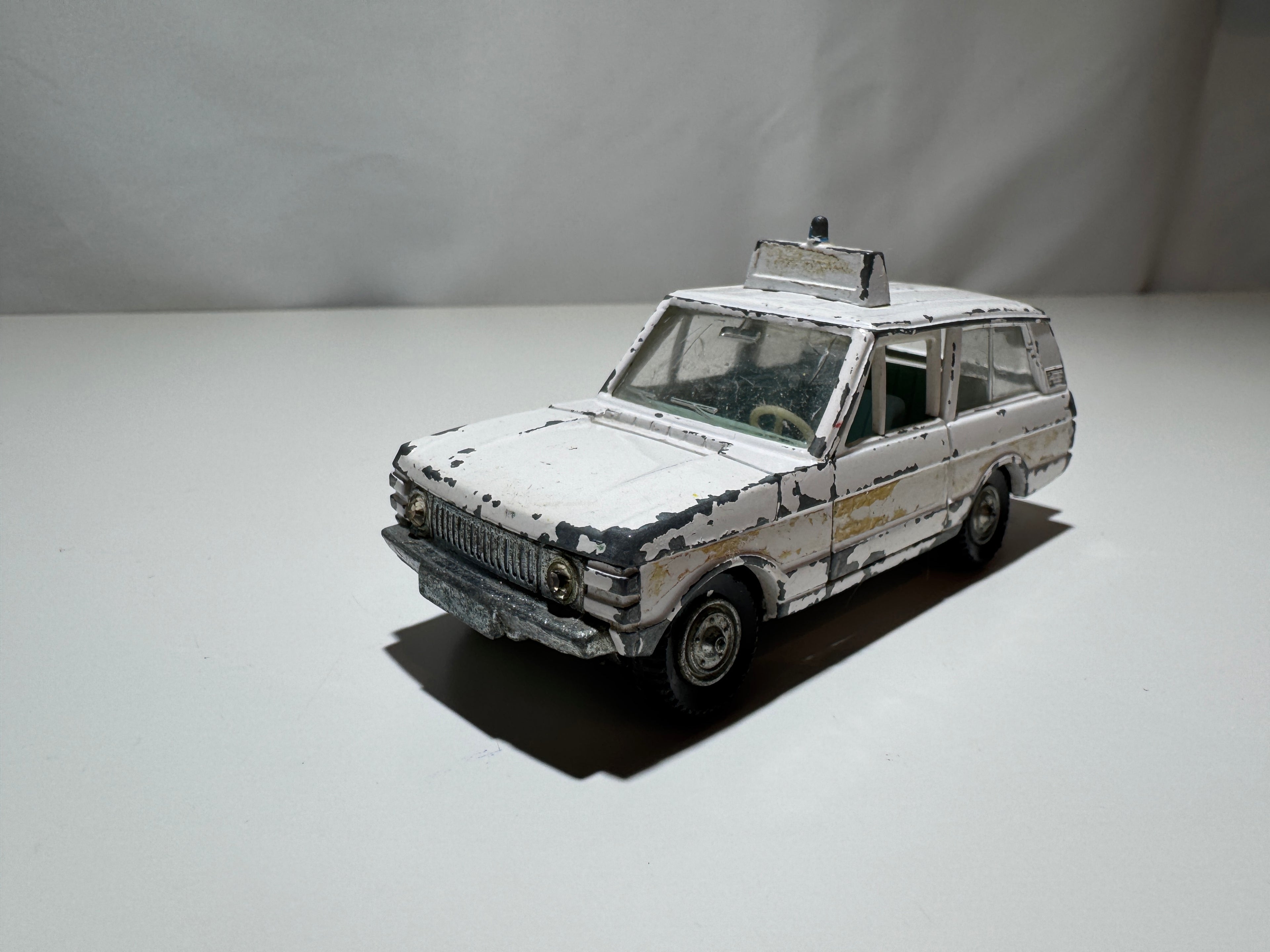 1:43-50 Dinky Toys Range Rover Police Polizei Weiß #472
