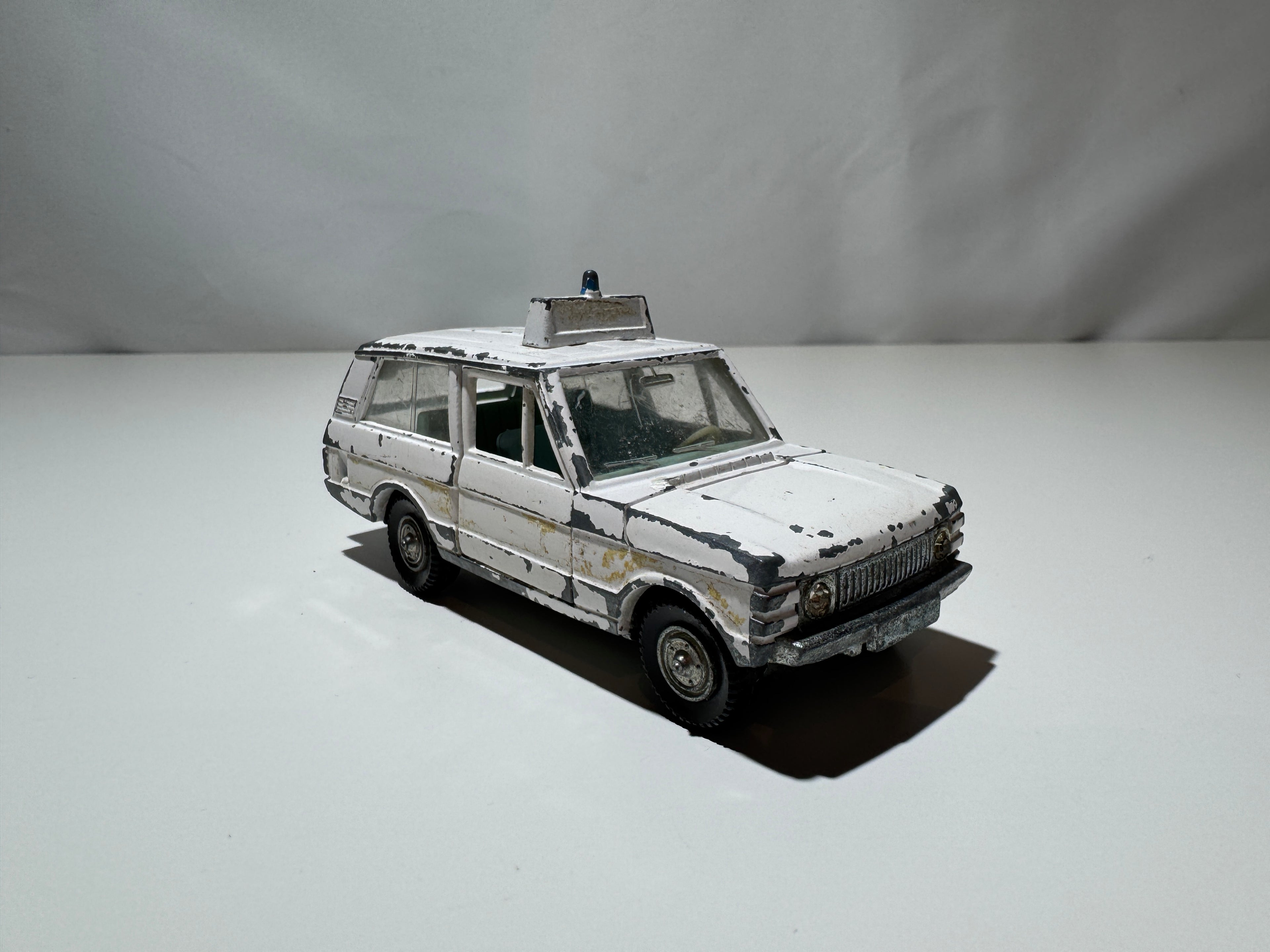 1:43-50 Dinky Toys Range Rover Police Polizei Weiß #472