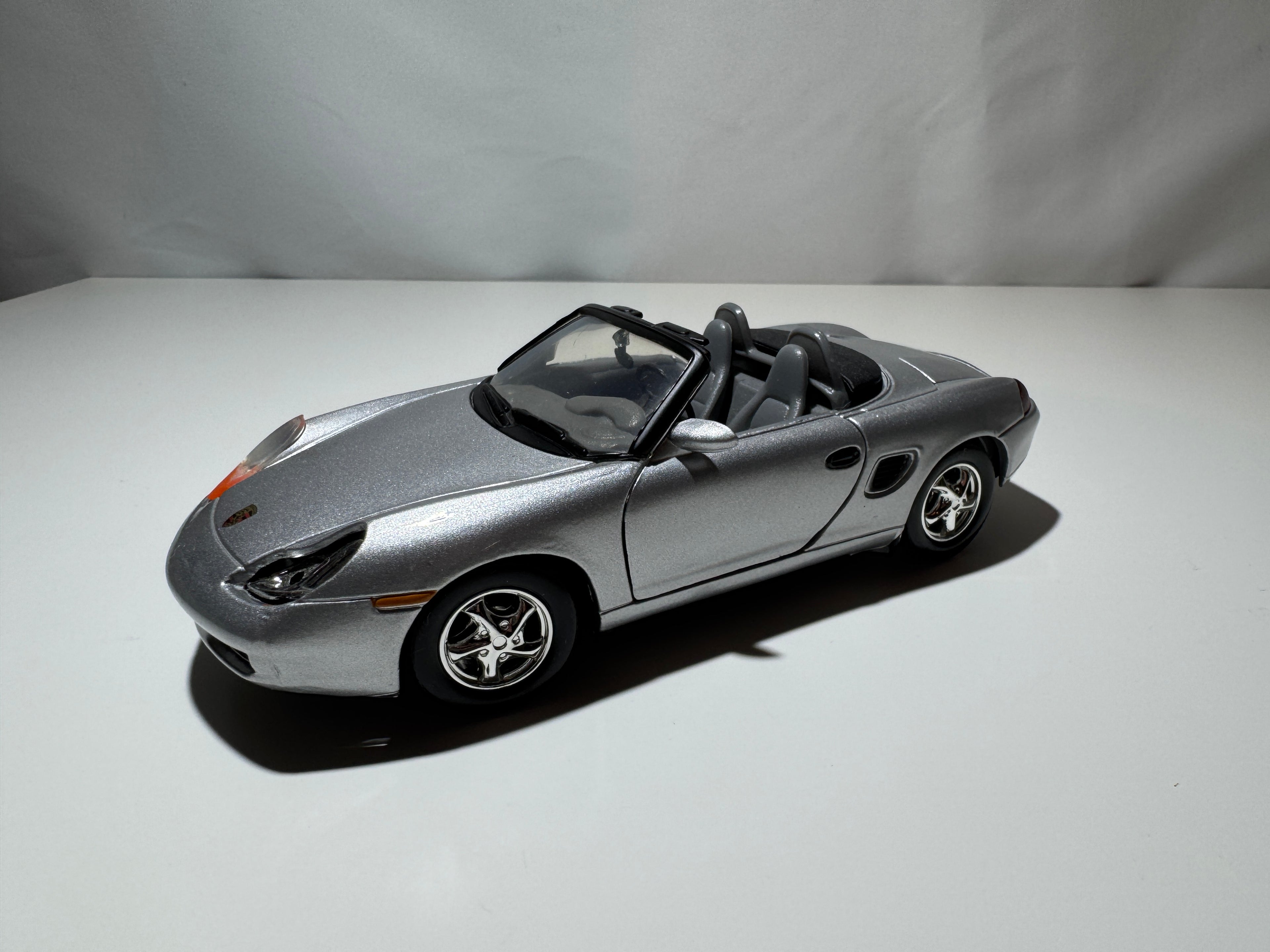 1:24 Porsche Boxter Silber  #476