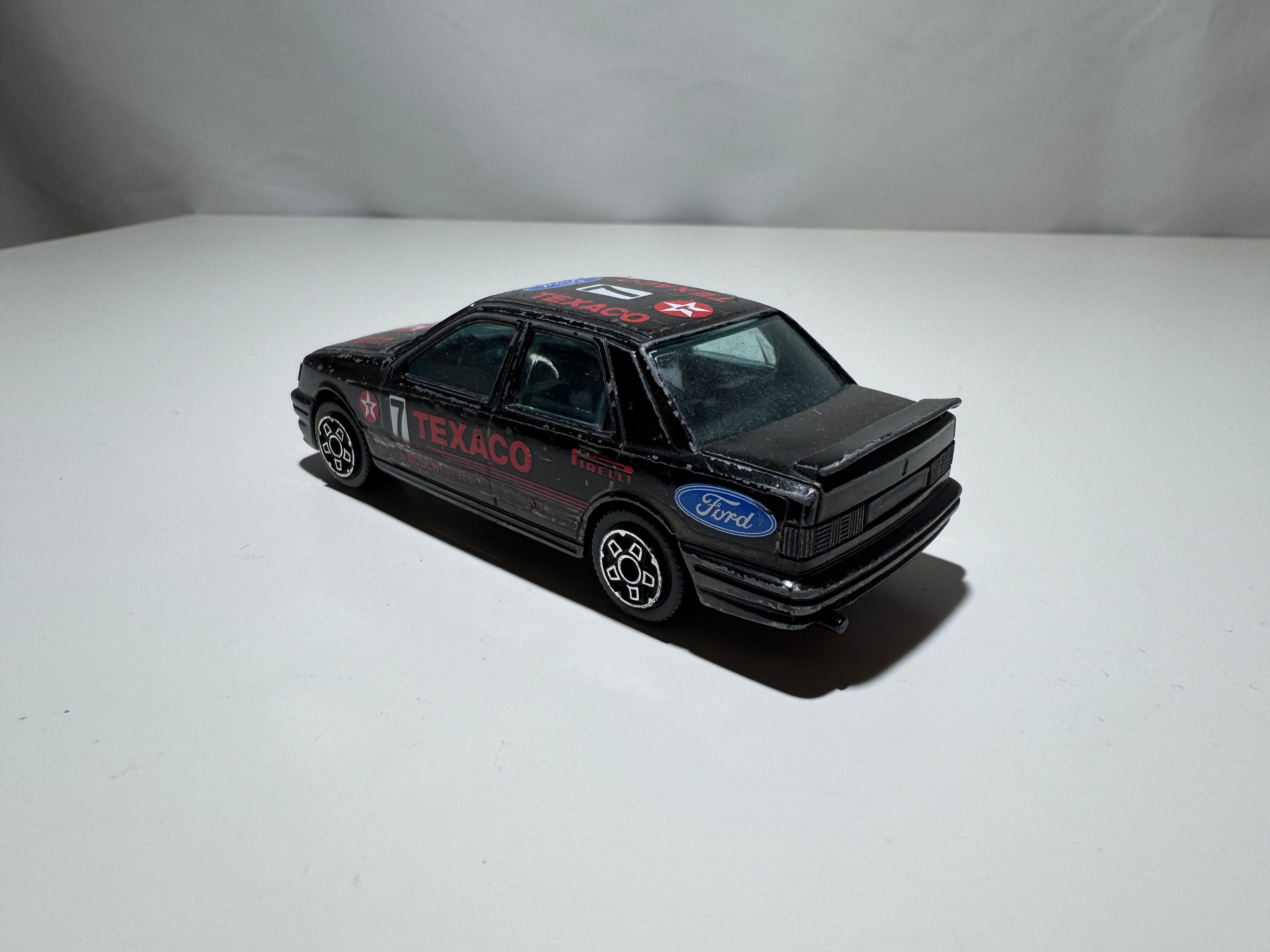 1:43 Bburago Ford Sierra Schwarz Rally #489